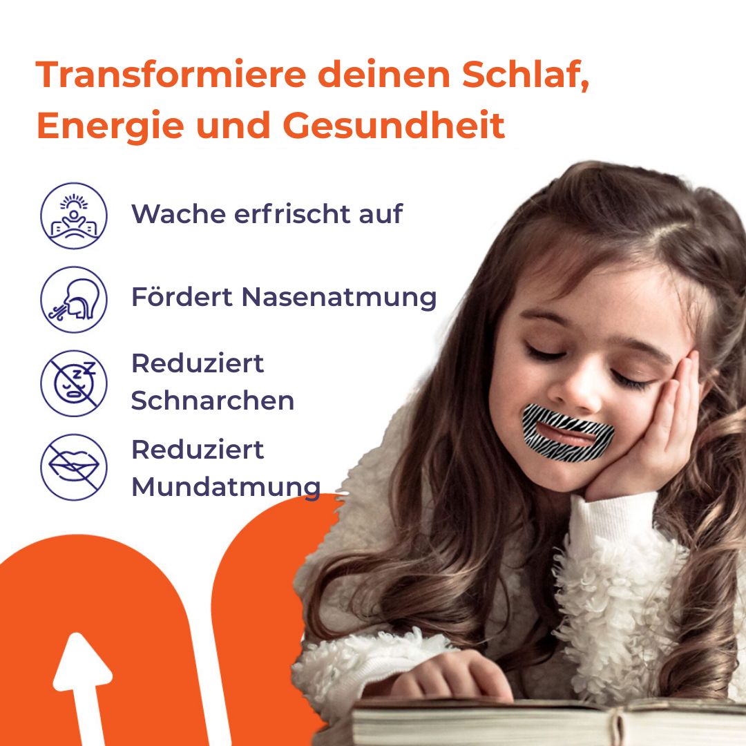 Kind mit Myotape (Zebra-Muster) liest ein Buch; Vorteile: erfrischtes Aufwachen, Nasenatmung.