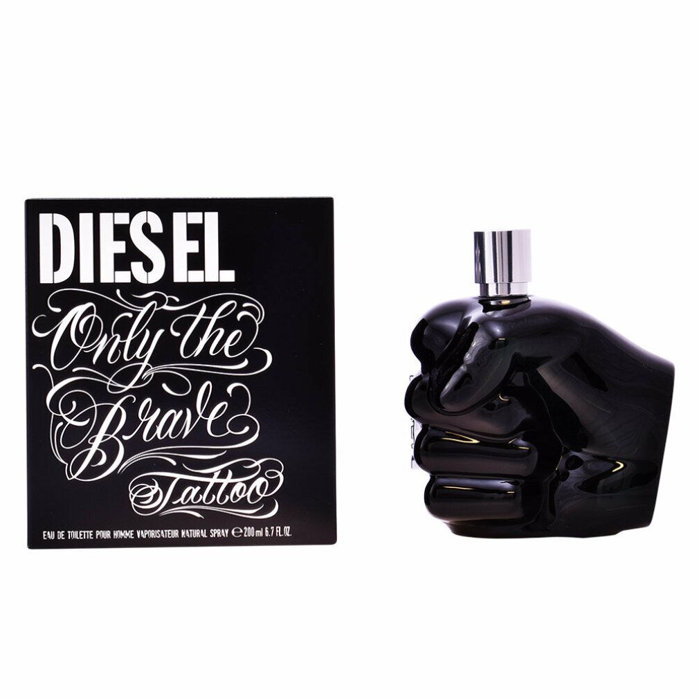 Schwarze Flakon in Faustform und Schachtel. Aufschrift: DIESEL Only the Brave Tattoo. Eau de Toilette.