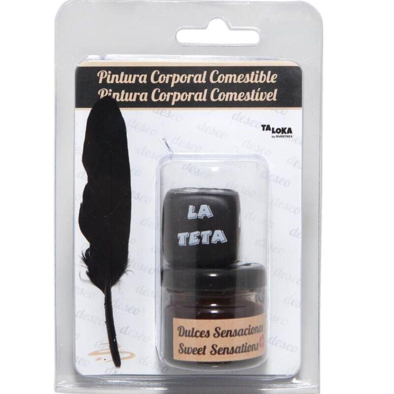 Verpackung mit schwarzer Feder, Würfel mit Aufschrift „LA TETA“ und brauner Flüssigkeit in einem Glas. Aufschrift „Sweet Sensations“.