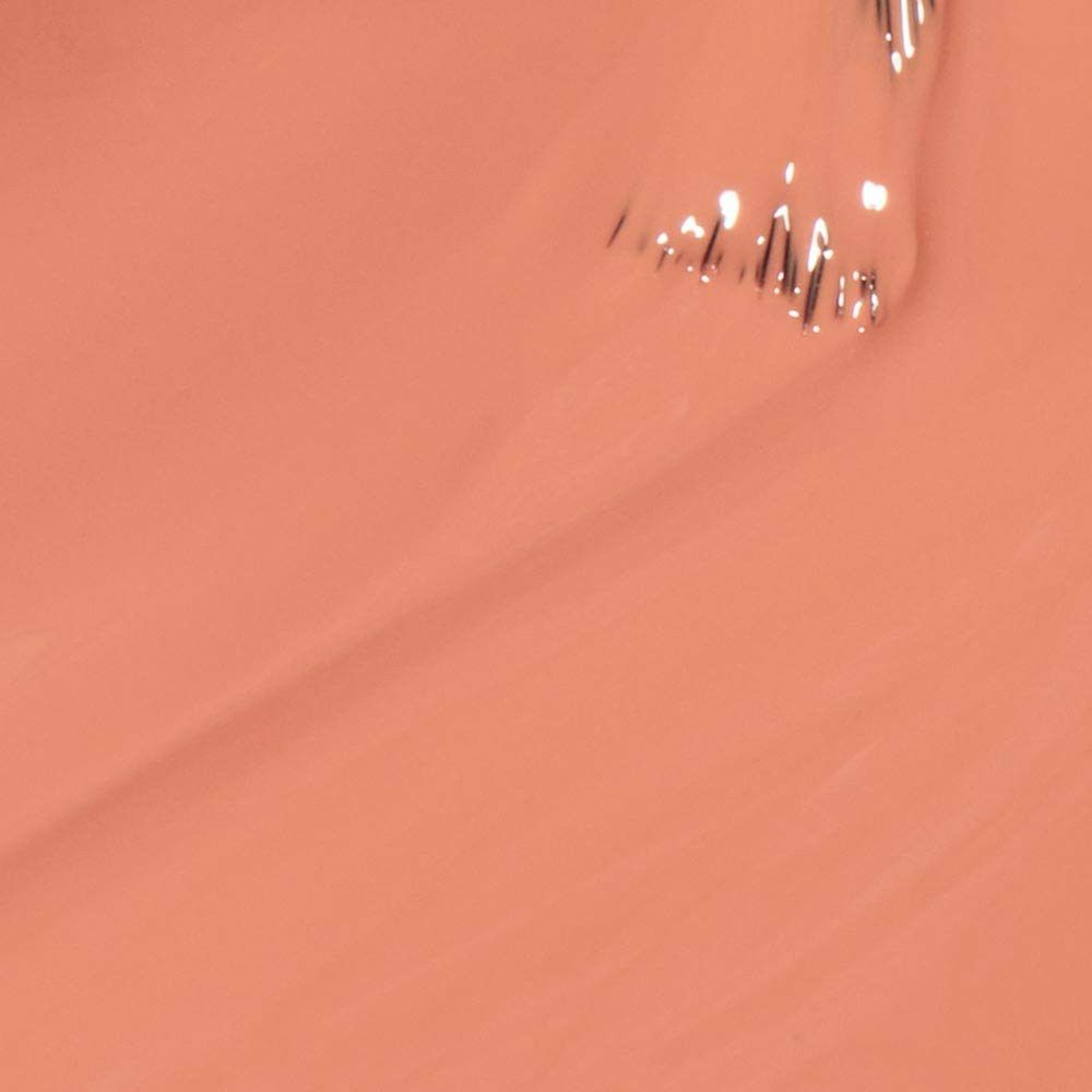 Nagellack-Applikator in einem cremefarbenen Lack. Der Pinsel ist teilweise mit Lack bedeckt.