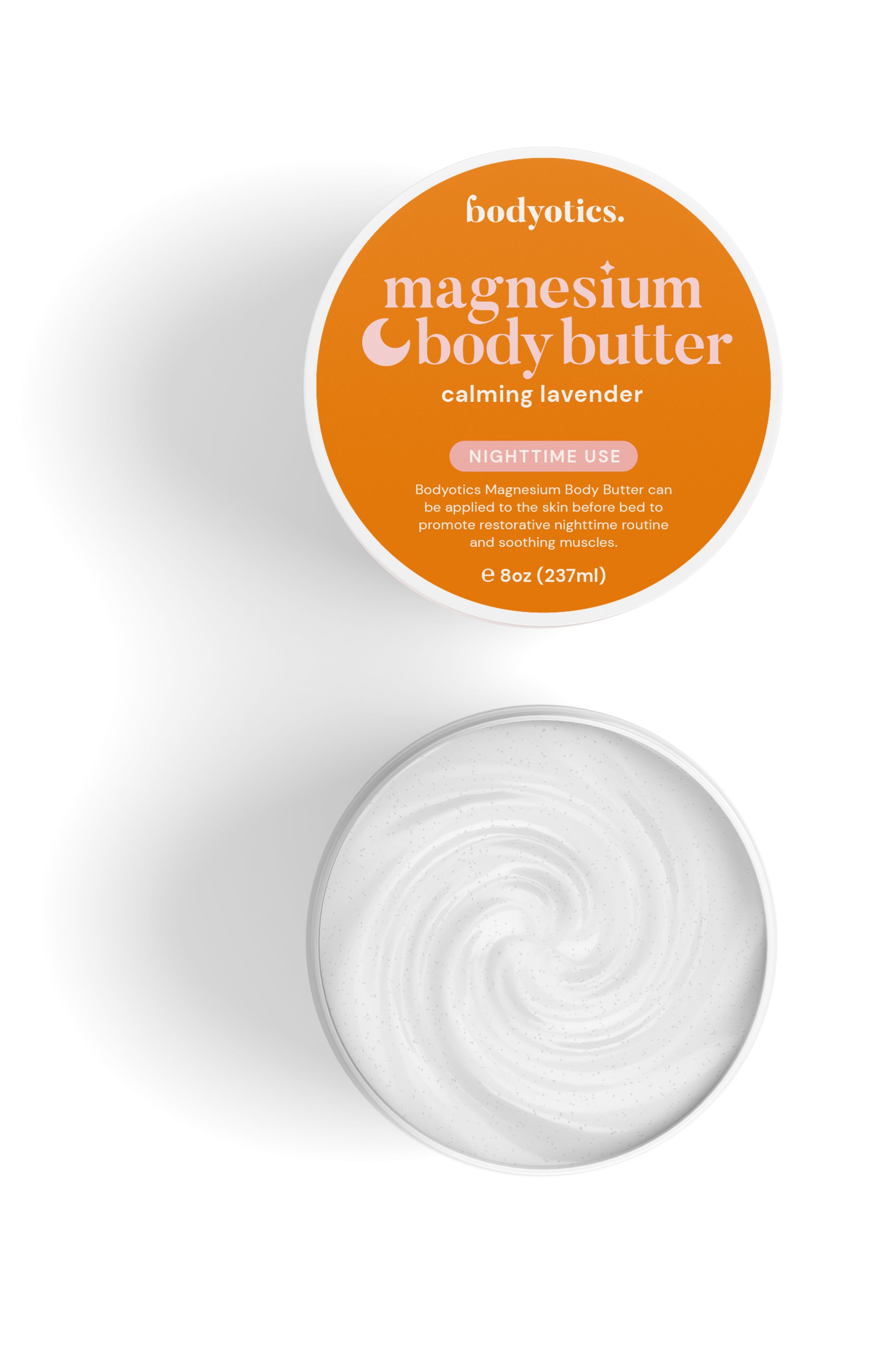 Behälter mit Magnesium-Körperbutter. Orangefarbener Deckel mit Text: Magnesium Body Butter, beruhigender Lavendel, Nachtanwendung.