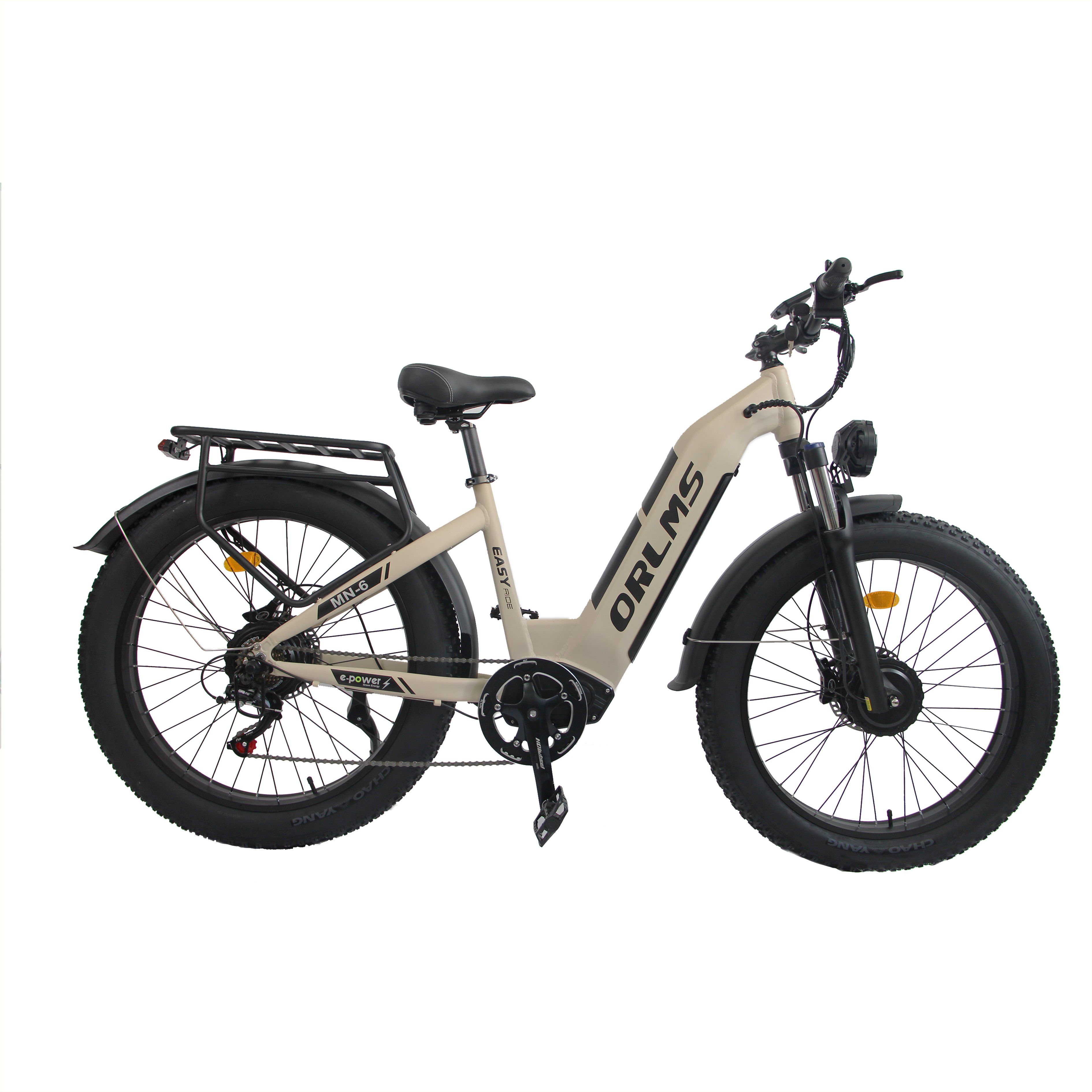 Beige Elektrofahrrad mit schwarzen Reifen. Marke ORLMS sichtbar.