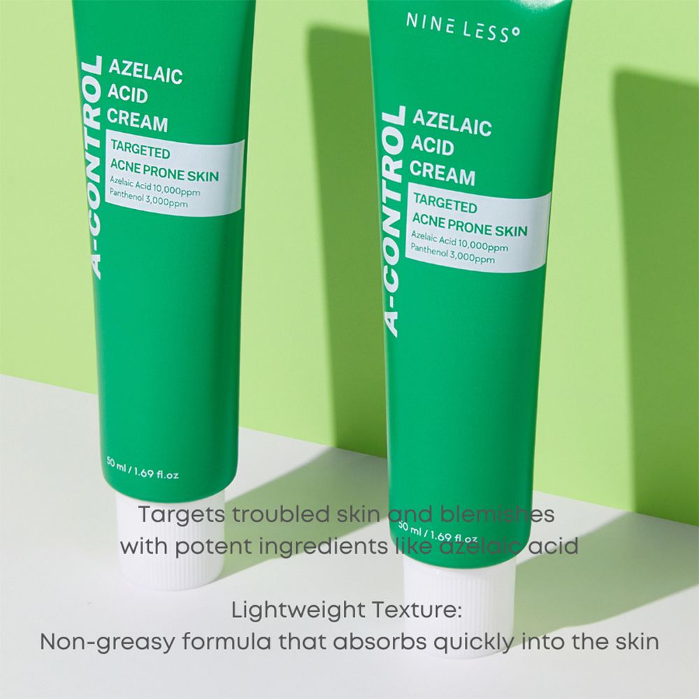 Zwei grüne Tuben. Aufschrift: A-Control, Azelaic Acid Cream. Text: Targeted Acne Prone Skin. Leichte Textur, nicht fettend.