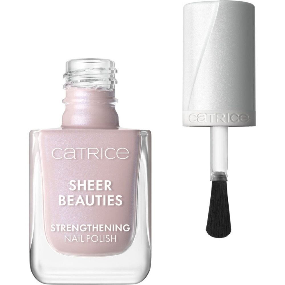 Nagellackflasche mit Pinsel. Rosa Farbton, transparente Flasche. Schriftzug: Catrice, Sheer Beauties, Strengthening Nail Polish.