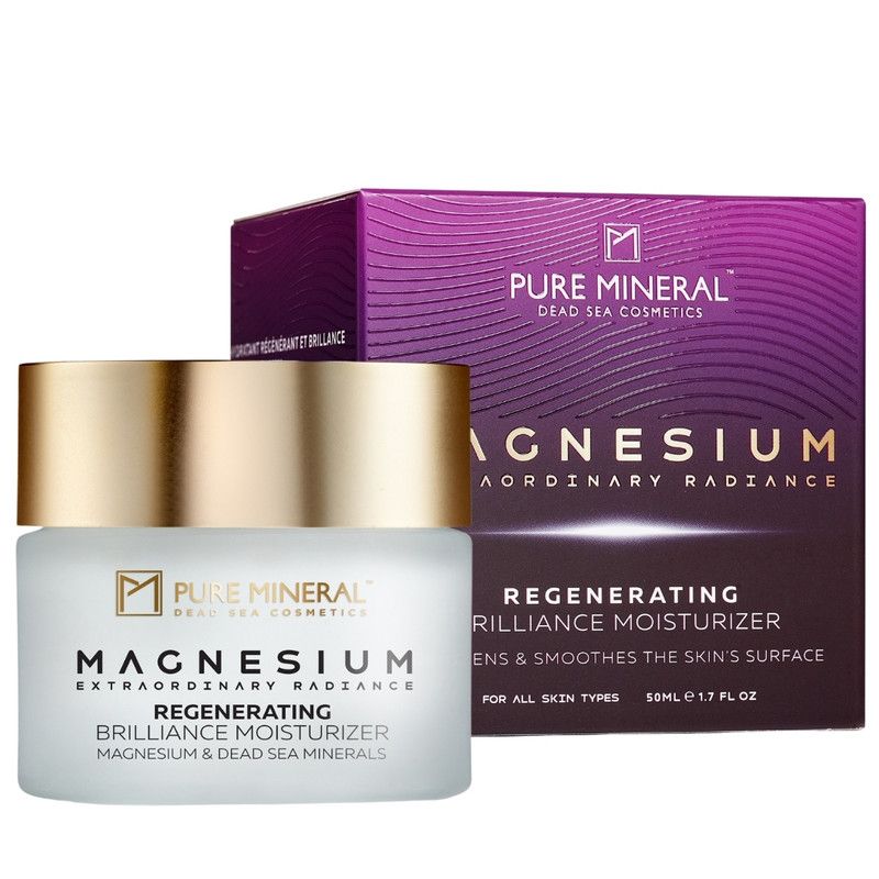 Creme-Tiegel und Verpackung. Aufschrift: Pure Mineral, Magnesium, Regenerating Brilliance Moisturizer. Für alle Hauttypen.