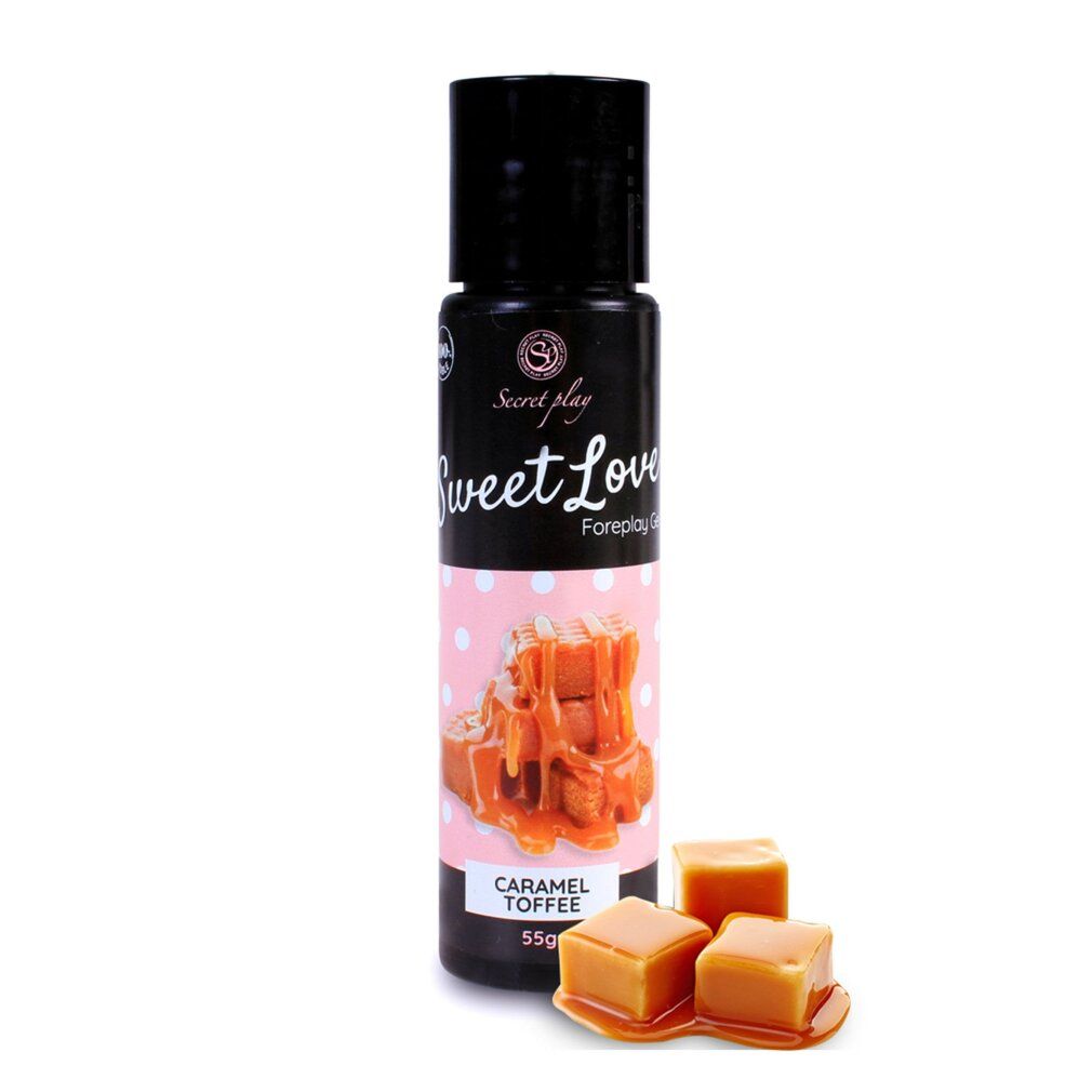 Schwarze Flasche mit Produktetikett. Aufschrift: Sweet Love Foreplay Gel. Abbildung von Karamell-Toffee. 55g. Drei Karamellbonbons.