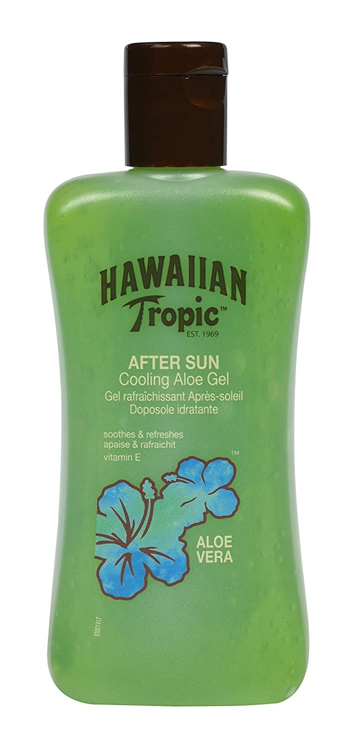 Grüne Flasche mit braunem Deckel. Aufschrift: Hawaiian Tropic After Sun Cooling Aloe Vera Gel. Mit Aloe Vera-Blüten-Illustration.