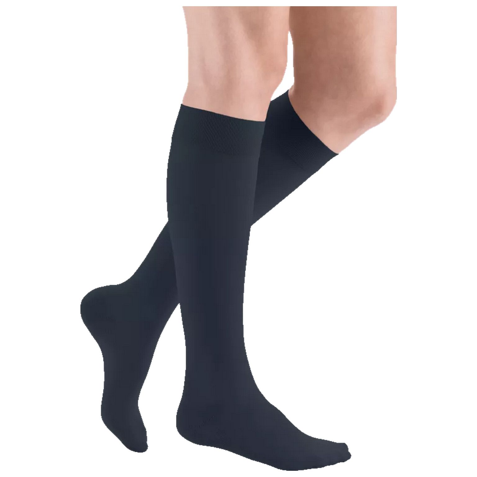 Schwarze Kompressions-Kniestrümpfe am Bein. Blick von der Seite, auf weißem Hintergrund.