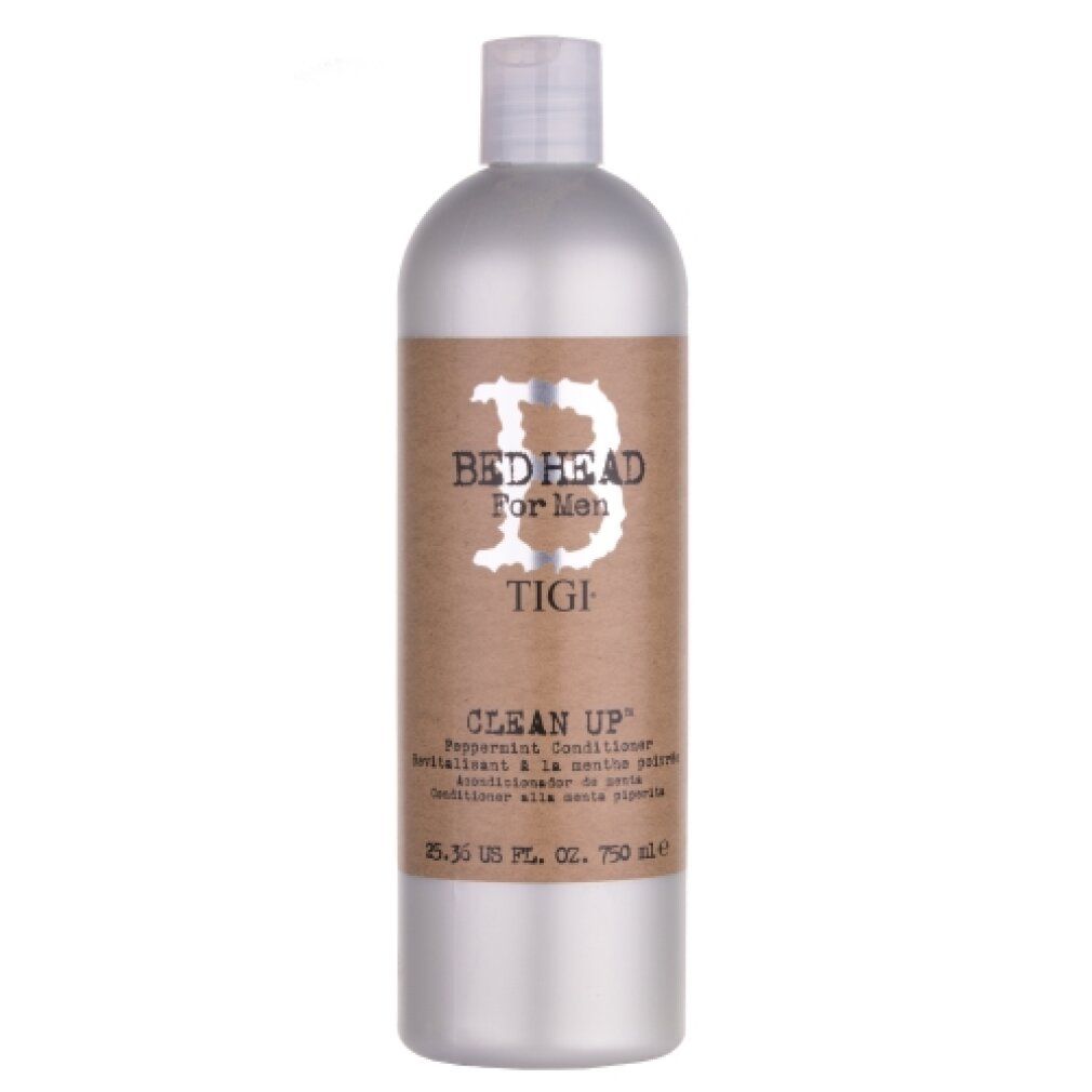 Silberne Flasche mit braunem Etikett. Aufschrift: Bed Head For Men, Clean Up Peppermint Conditioner. 750 ml.