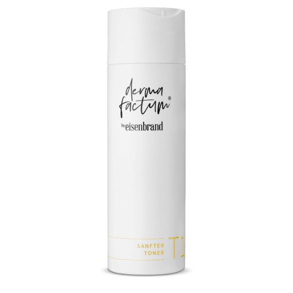 Weiße Flasche mit schwarzem Schriftzug "derma factum" und "by eisenbrand". Unterhalb steht "SANFTER TONER".