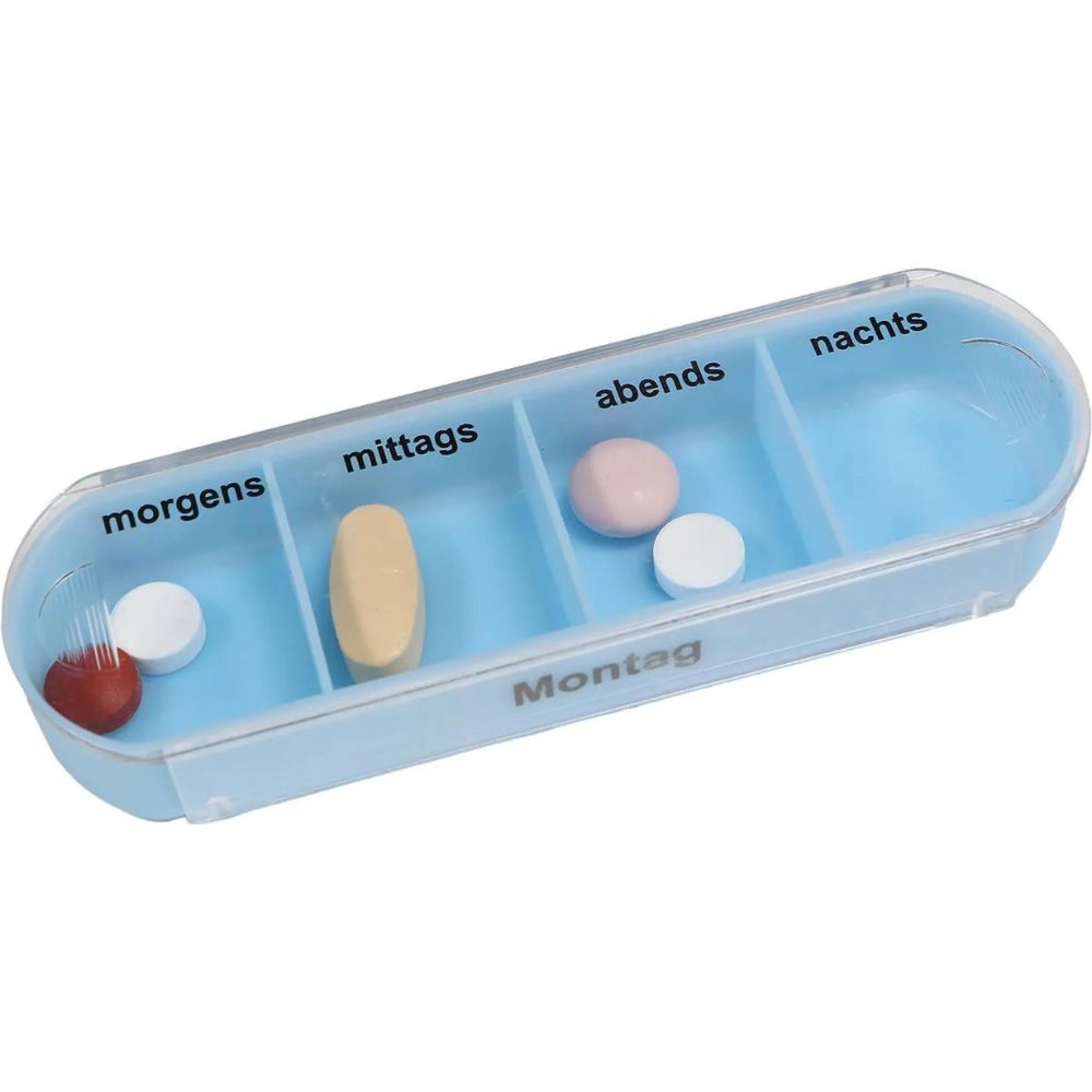 Blauer, ovaler Pillenbehälter mit vier Fächern: Morgen, Mittag, Abend, Nacht. Enthält Pillen. Beschriftung in Deutsch.