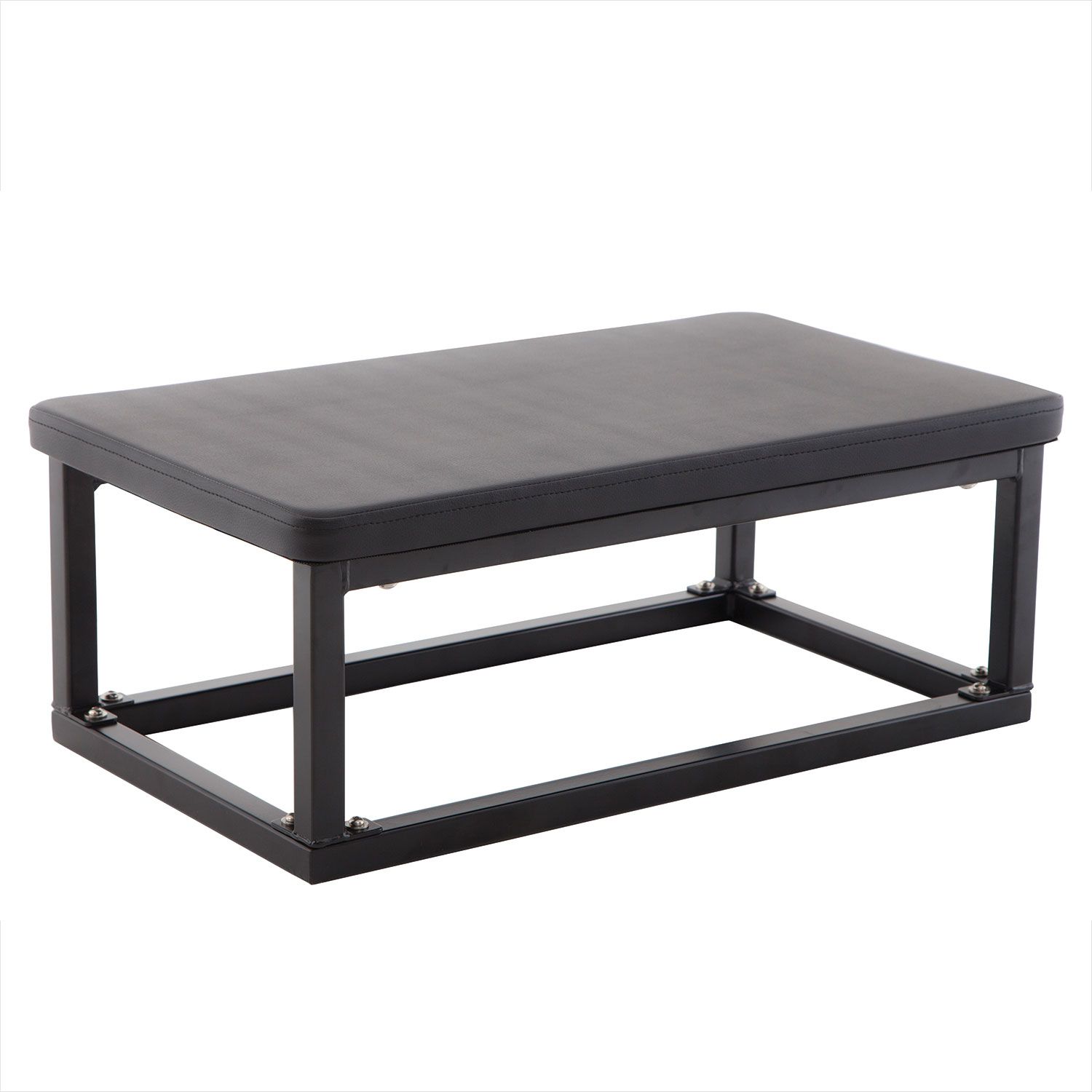 Schwarze, rechteckige Pilates-Sitzbox mit Metallrahmen. Oberseite und Rahmen sind schwarz. Die Box steht auf einem rechteckigen Metallgestell.