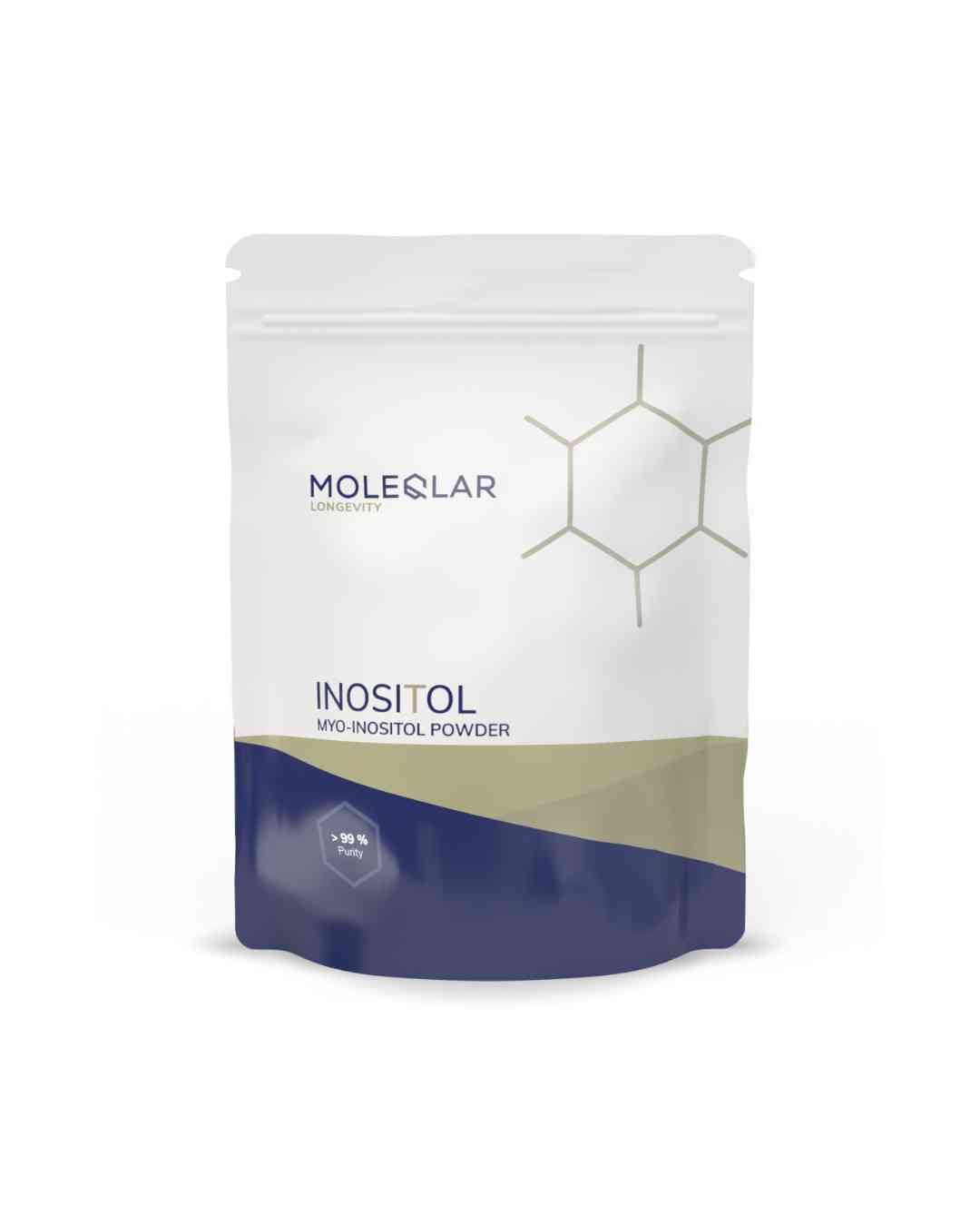 Beutel mit Inositol-Pulver. Marke MoleQlar. Weiß, blau und goldfarbenes Design. Aufschrift: INOSITOL, Myo-Inositol Powder.