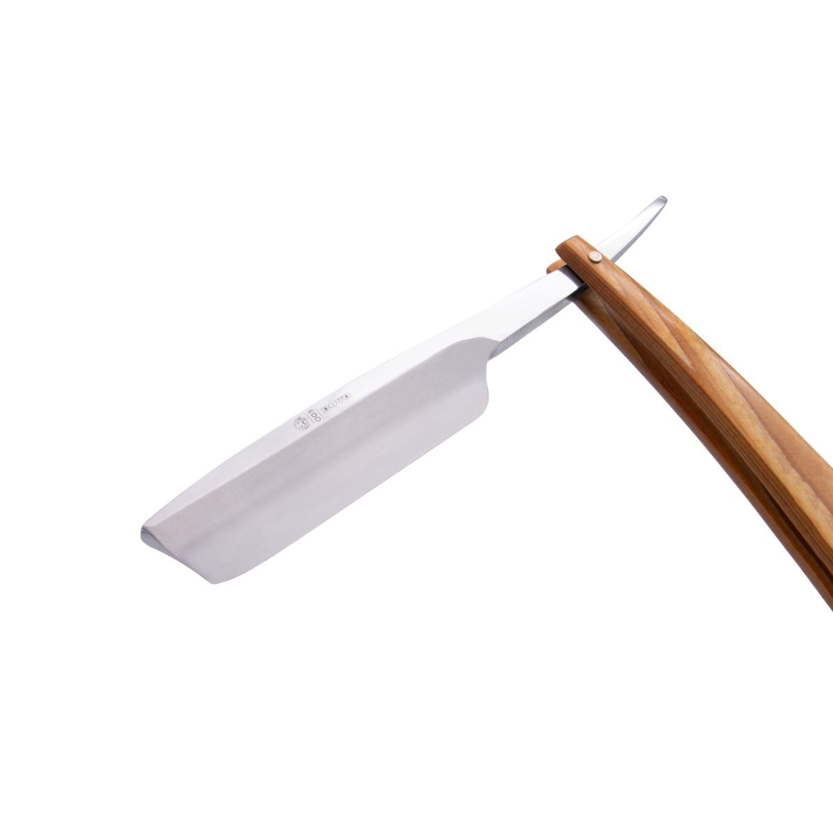 Rasiermesser mit Holzgriff. Metallklinge, leicht geöffnet. Holzgriff mit sichtbarer Maserung. Perspektivische Ansicht.