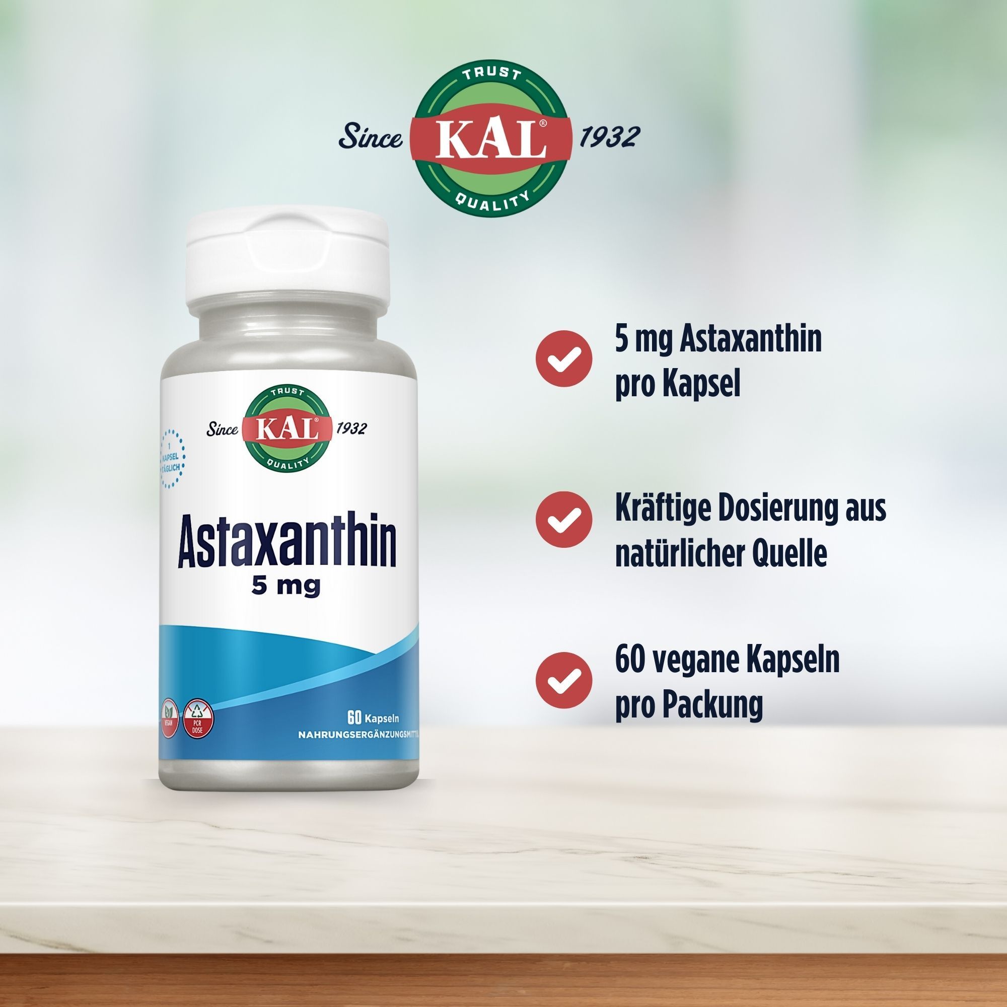 Eine Flasche Astaxanthin 5 mg mit 60 Kapseln. Auf der Flasche steht KAL. Text: 5 mg Astaxanthin pro Kapsel.