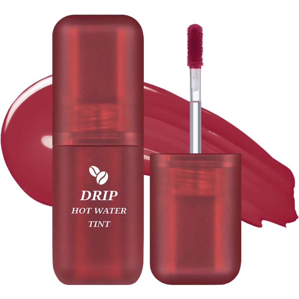 Roter Lip Tint-Behälter, geöffnet, mit Applikator. Aufschrift 'Drip Hot Water Tint'. Farbklecks.