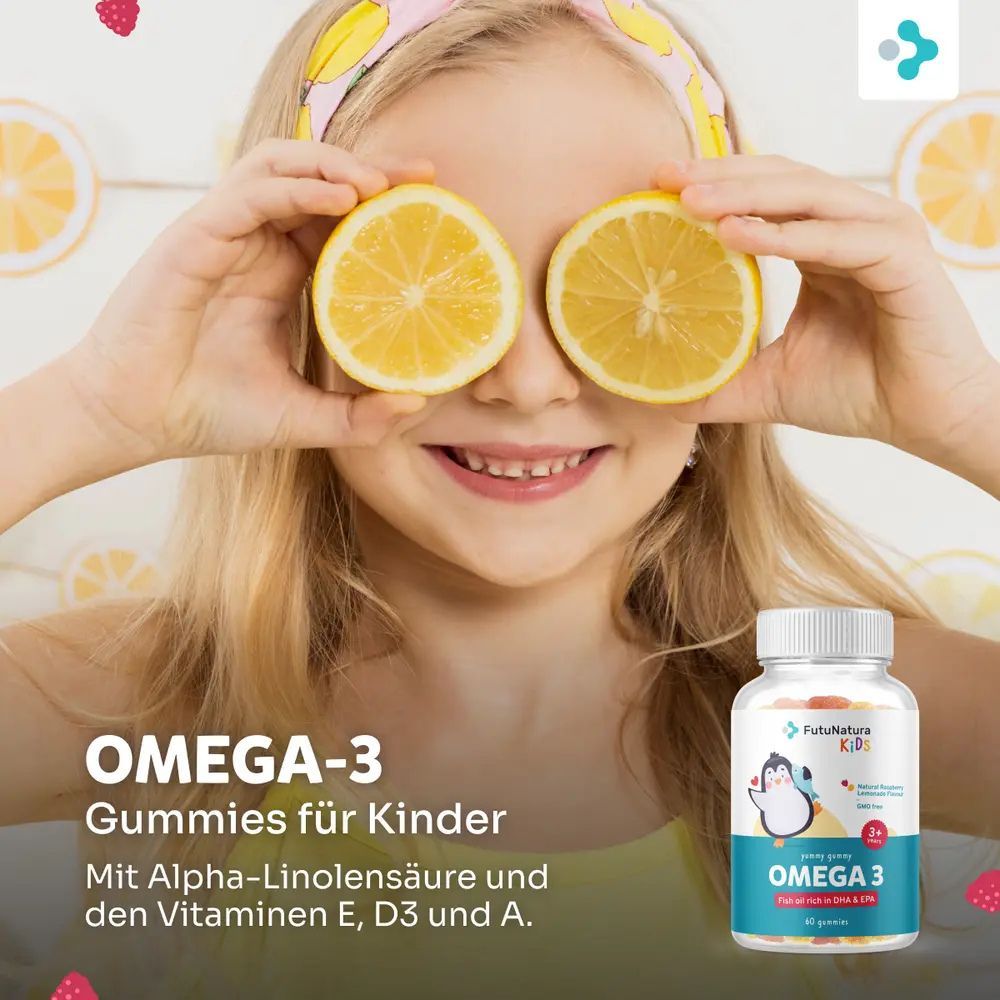 Kind hält Zitronenhälften vor Augen. Rechts: Flasche Omega-3 Gummies. Etikett mit Pinguin-Illustration und Text: Omega 3, 3+ Jahre.