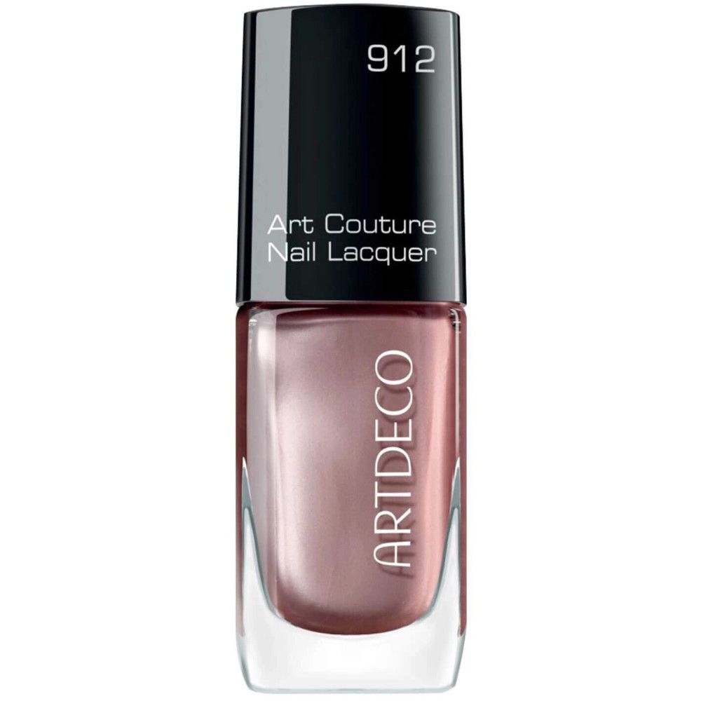 Nagellackflasche. Rosa Farbton. Aufschrift: Artdeco Art Couture Nail Lacquer. Schwarzer Deckel.