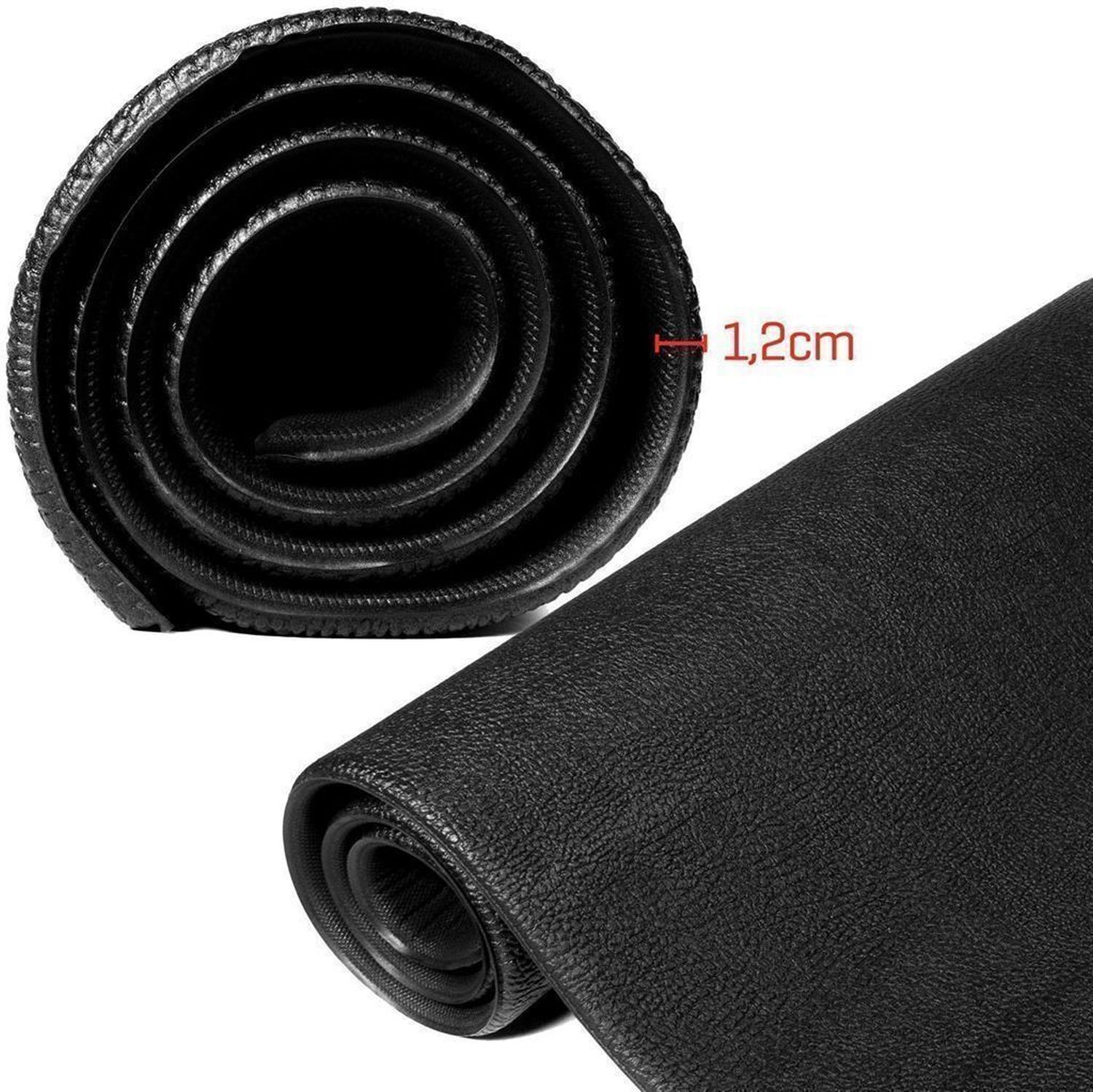Nahaufnahme einer aufgerollten schwarzen Sportmatte mit 1,2 cm Dicke.