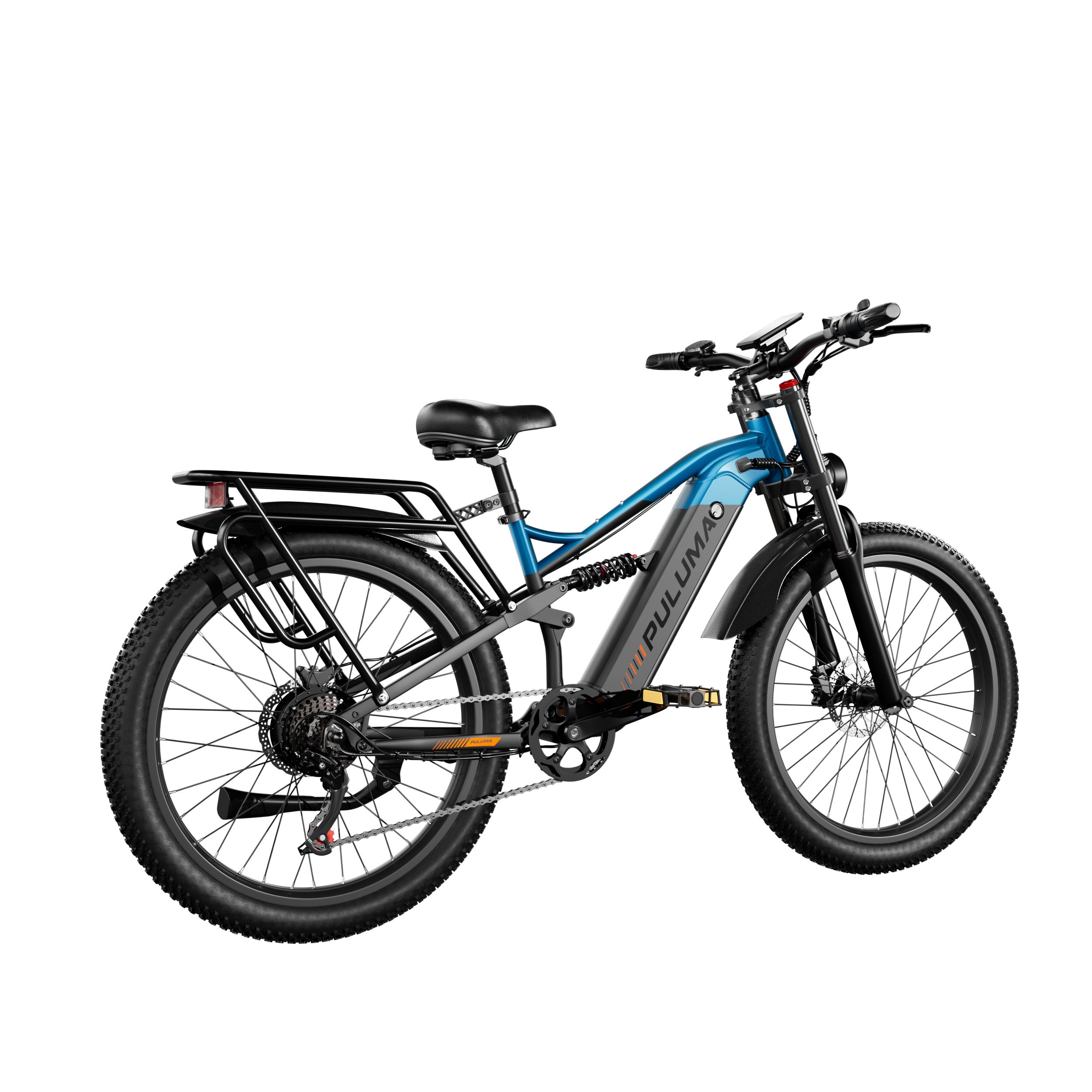 Blau-schwarzes E-Mountainbike mit breiten Reifen und Gepäckträger. Auf dem Rahmen steht PULUMA.