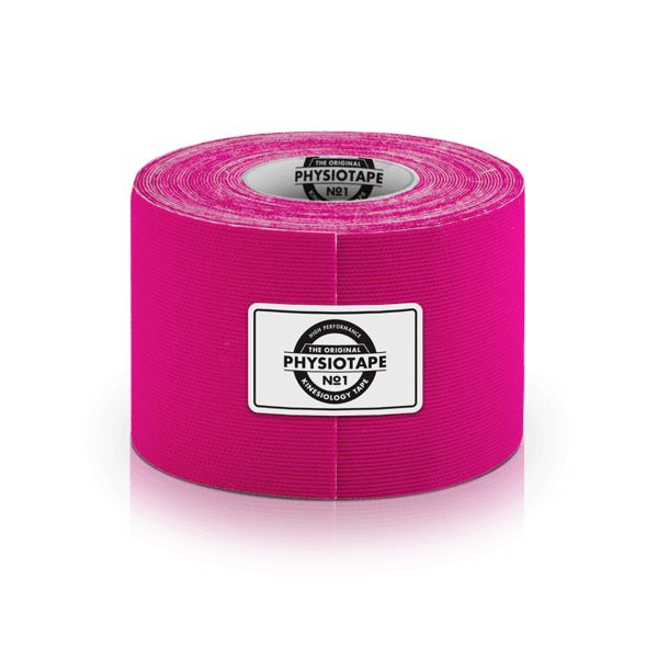 Rolle pinkfarbenes Kinesiotape. Aufdruck: PhysioTape No.1. Weißer Hintergrund.