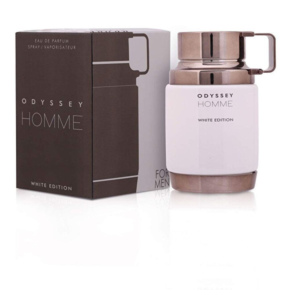 Weißer Flakon mit schwarzem Deckel und Griff, neben einer braunen Schachtel. Aufschrift: Odyssey Homme White Edition.