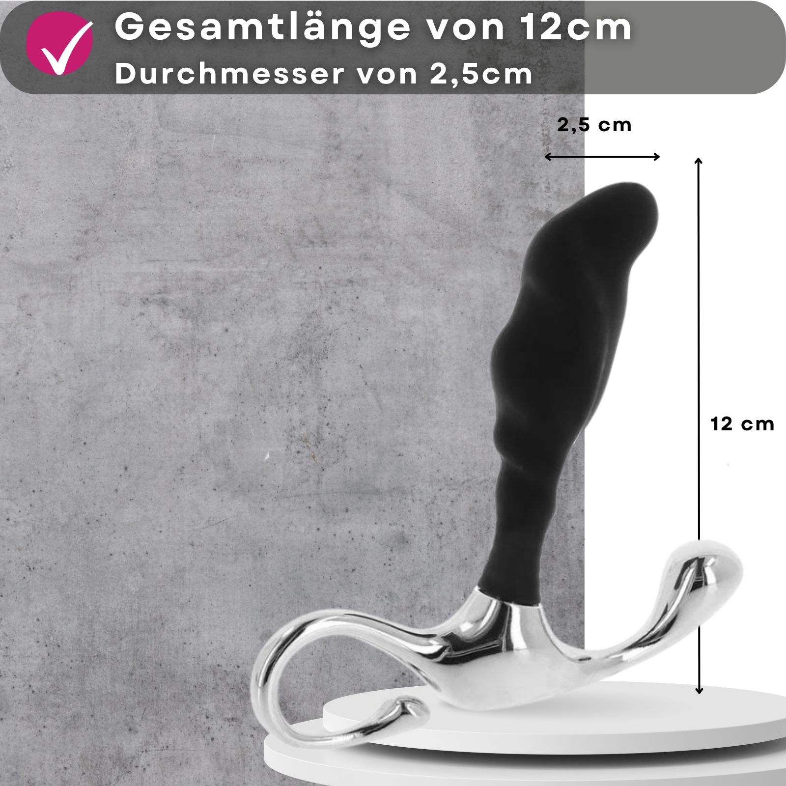 Schwarzer Vibrator mit silbernem Griff, Gesamtlänge 12cm, Durchmesser 2,5cm.