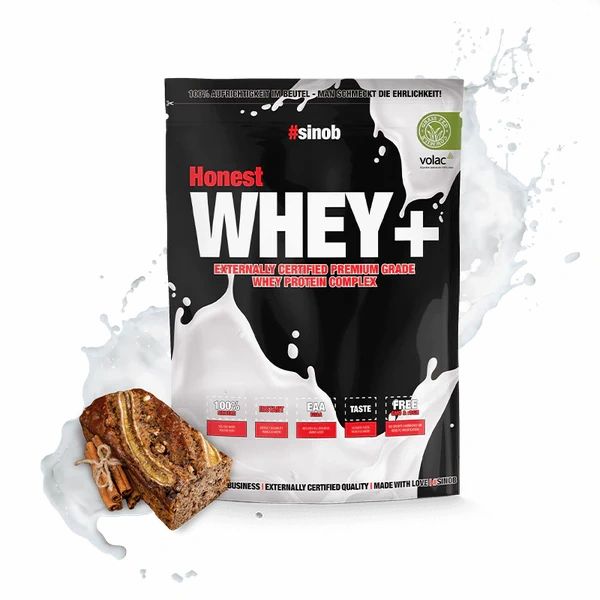 Schwarze Sinob Honest Whey+ Verpackung. Enthält Whey Protein Complex. Mit Zertifizierungen und einem Kuchenstück.