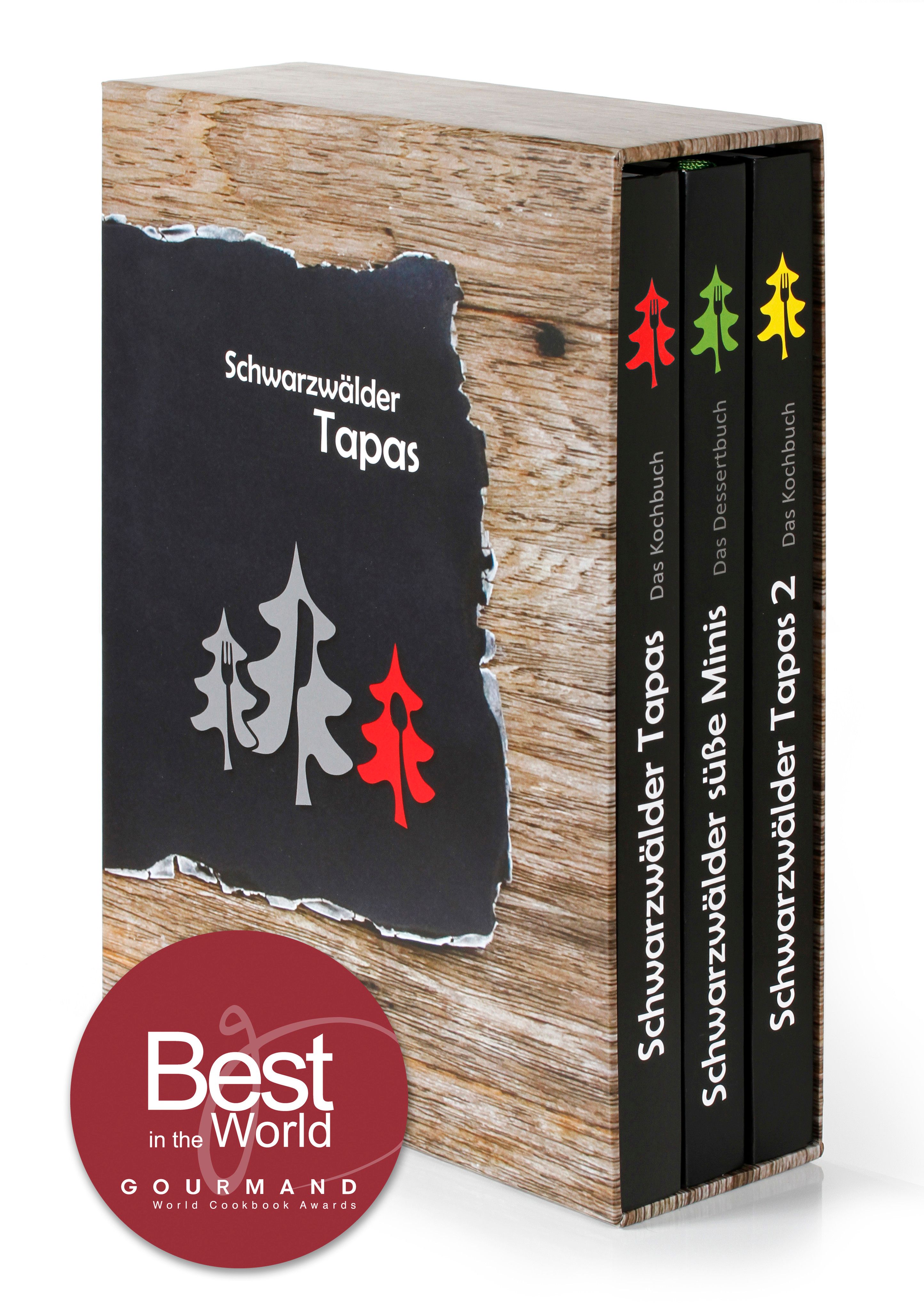 Schuberbox mit drei Kochbüchern. Titel: Schwarzwälder Tapas, Schwarzwälder süße Minis, Schwarzwälder Tapas 2. Auszeichnung "Best in the World".