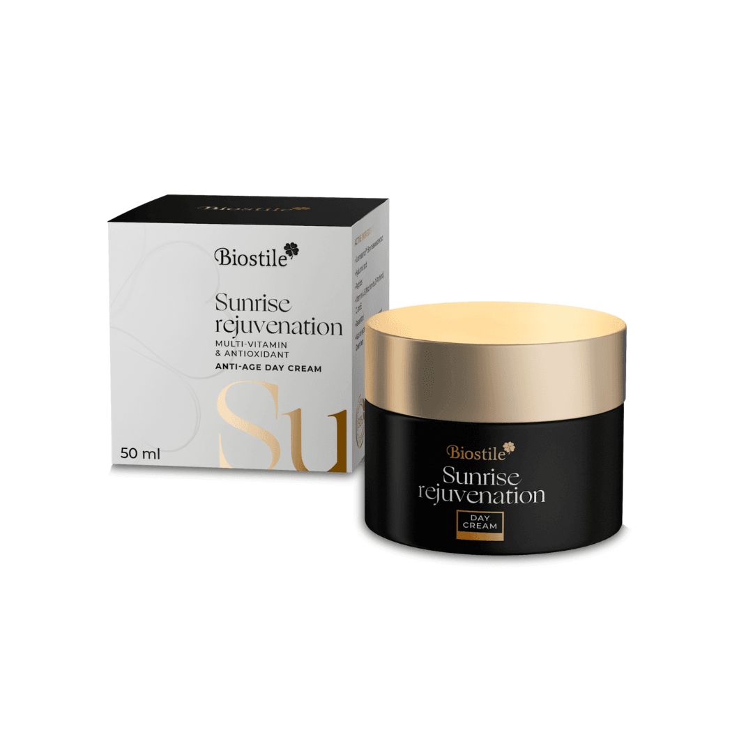 Schwarzer Tiegel mit goldenem Deckel. Aufschrift: Sunrise Rejuvenation Day Cream. Weiße Verpackung mit Logo und Text.