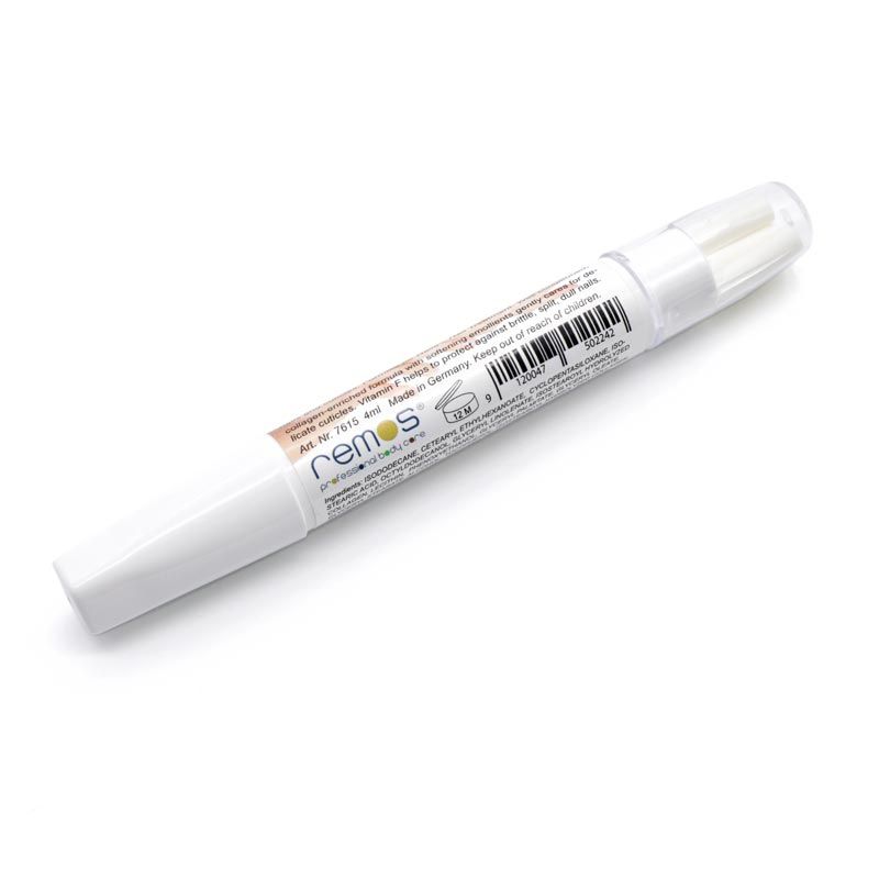 Weißer Stift mit Spitze, liegt auf weißem Untergrund. Aufschrift: remos. Produktname: Pflegestift für Nägel und Nagelhaut.