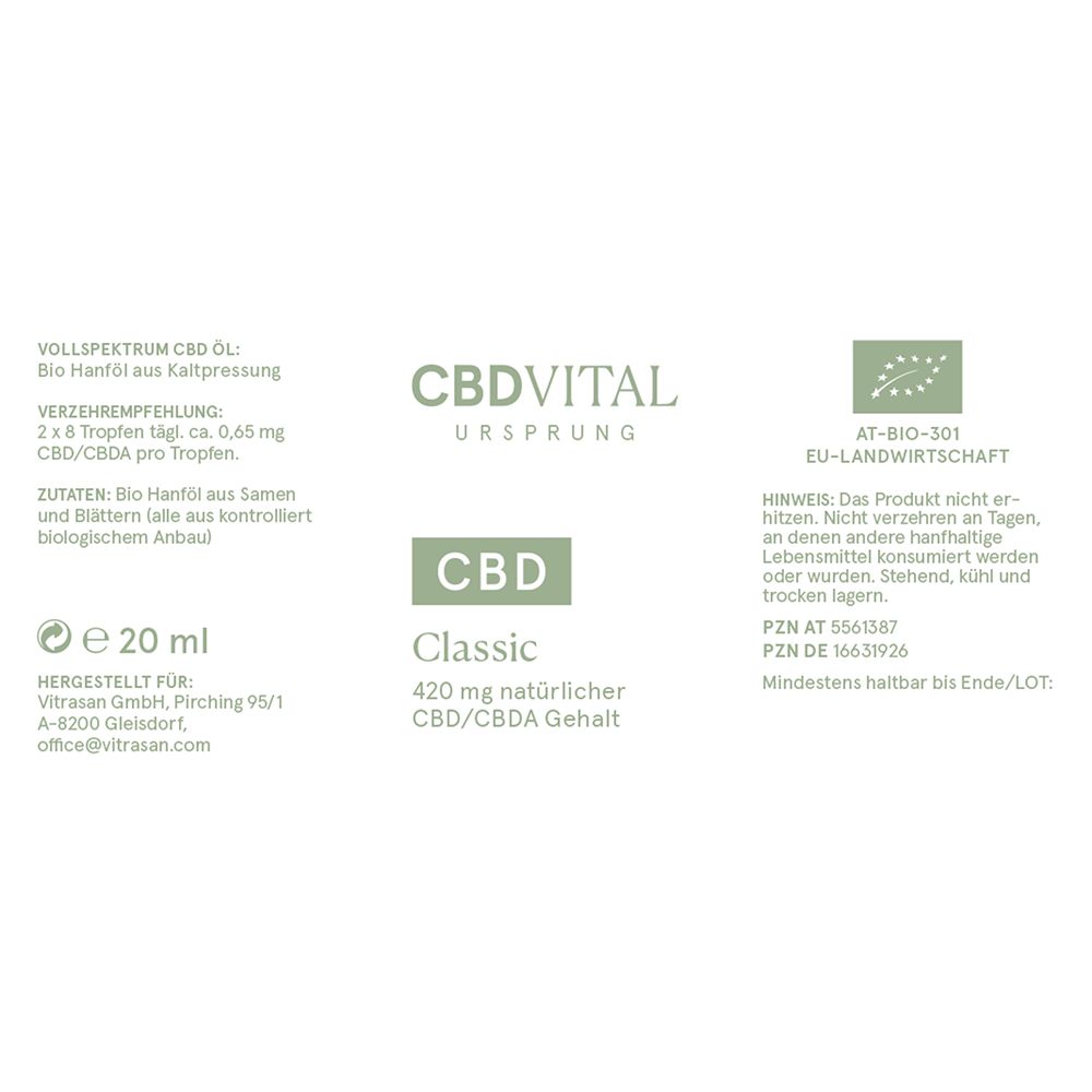 Weißes Etikett mit Text. CBD VITAL URSPRUNG Classic. Bio Vollspektrum Öl. EU-Landwirtschaft Zertifizierung. 20 ml.
