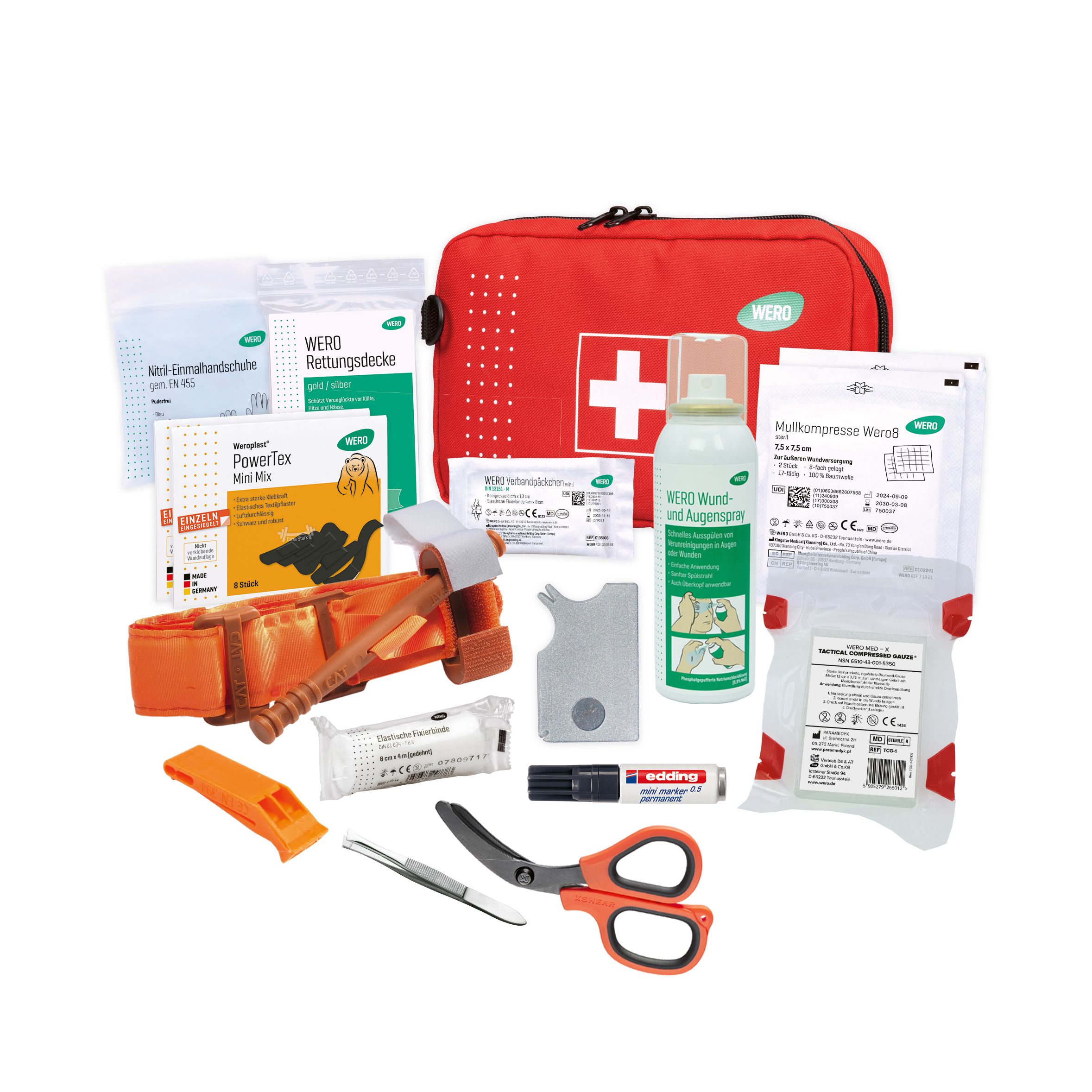 Rote Erste-Hilfe-Tasche mit weißem Kreuz. Enthält Verbandsmaterial, Schere, Tourniquet, Spray, Pfeife und weitere medizinische Artikel.