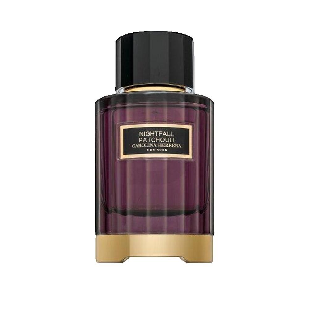Parfümflakon mit schwarzem Deckel und goldfarbenem Sockel. Aufschrift: Nightfall Patchouli, Carolina Herrera, New York.
