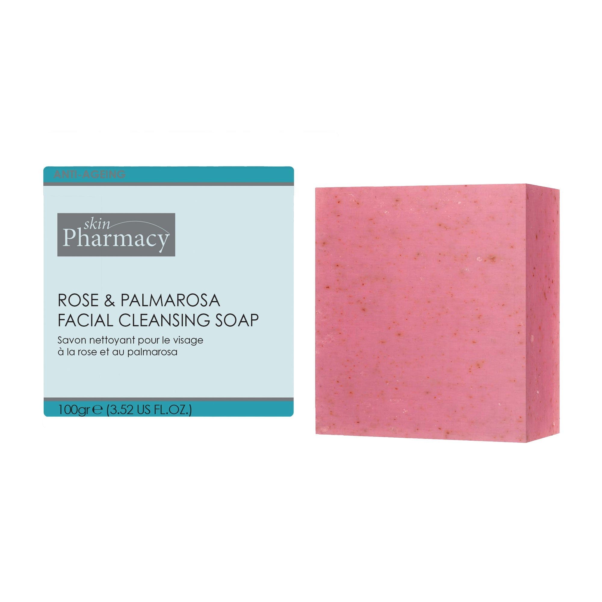 Rosa Gesichtsreinigungsseife und Verpackung. Verpackung mit Text: Rose & Palmarosa Facial Cleansing Soap. Seife rosa, quadratisch.