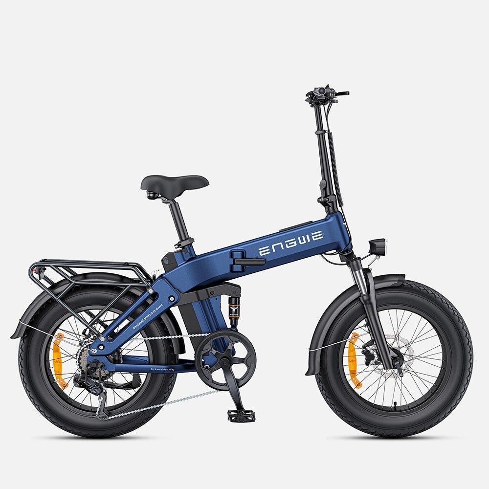 Blaues Klapp-E-Bike mit schwarzen Reifen. Der Markenname ENGWE ist auf dem Rahmen zu sehen.
