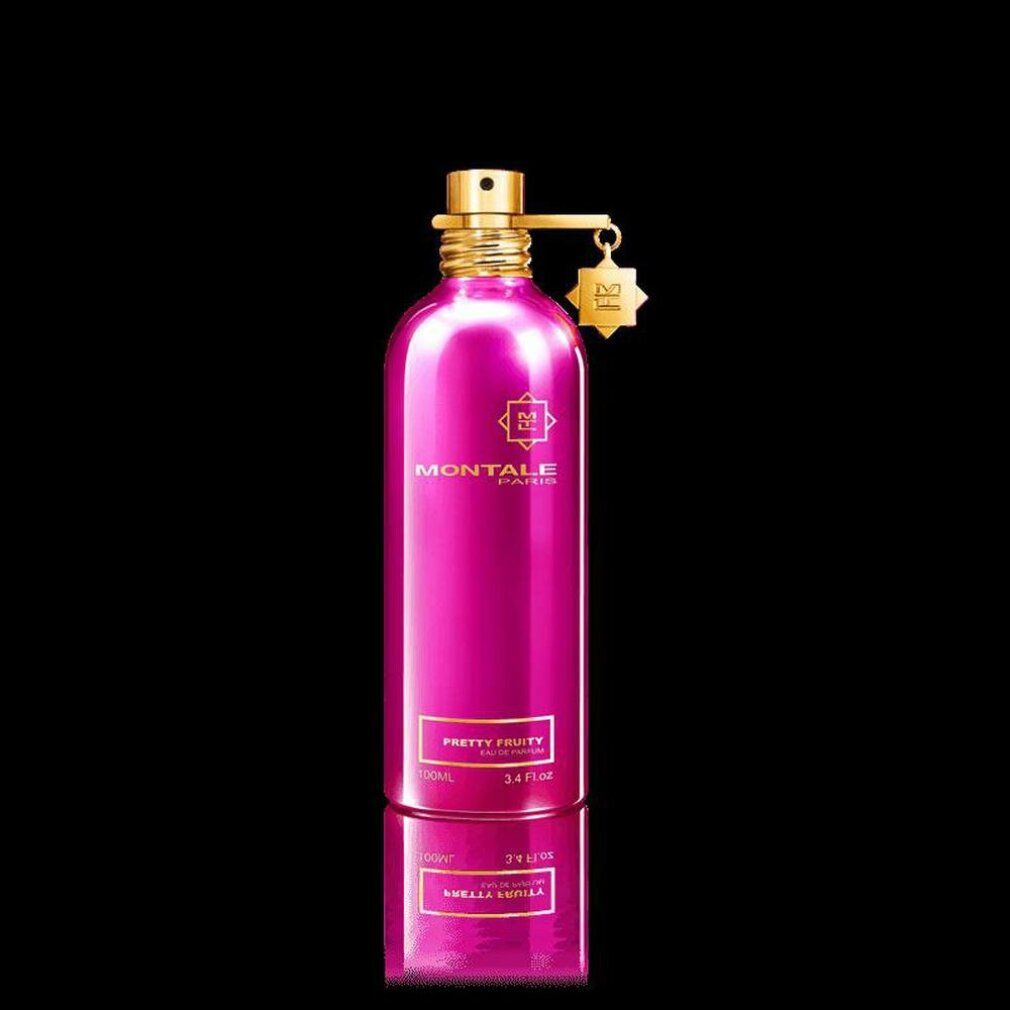Rosa Flakon mit goldenem Verschluss. Aufschrift: MONTALE PARIS, PRETTY FRUITY. Anhänger mit Logo. Schwarzer Hintergrund.