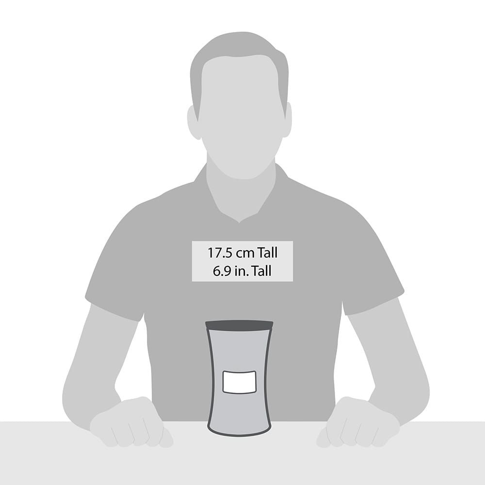Schematische Darstellung einer Kerze. Maße: 17,5 cm hoch, 6,9 Zoll hoch. Person als Größenvergleich.