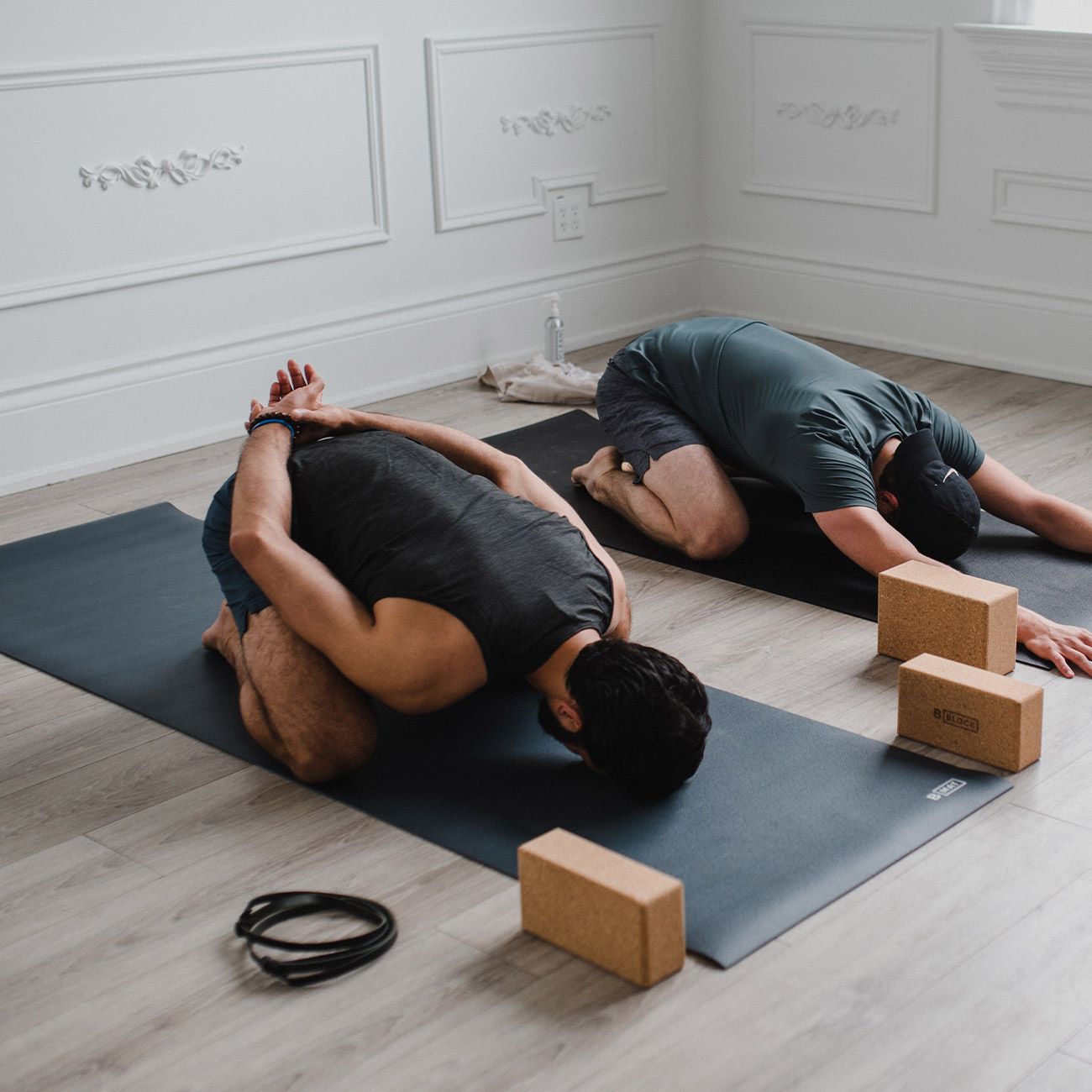 Yogamatte b, mat strong - Charcoal (215cm)