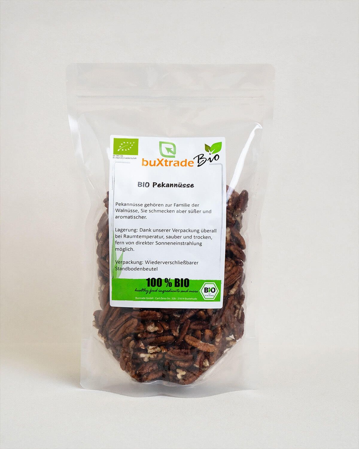Verpackung mit BIO Pekannüssen, wiederverschließbar, mit Bio-Siegel.