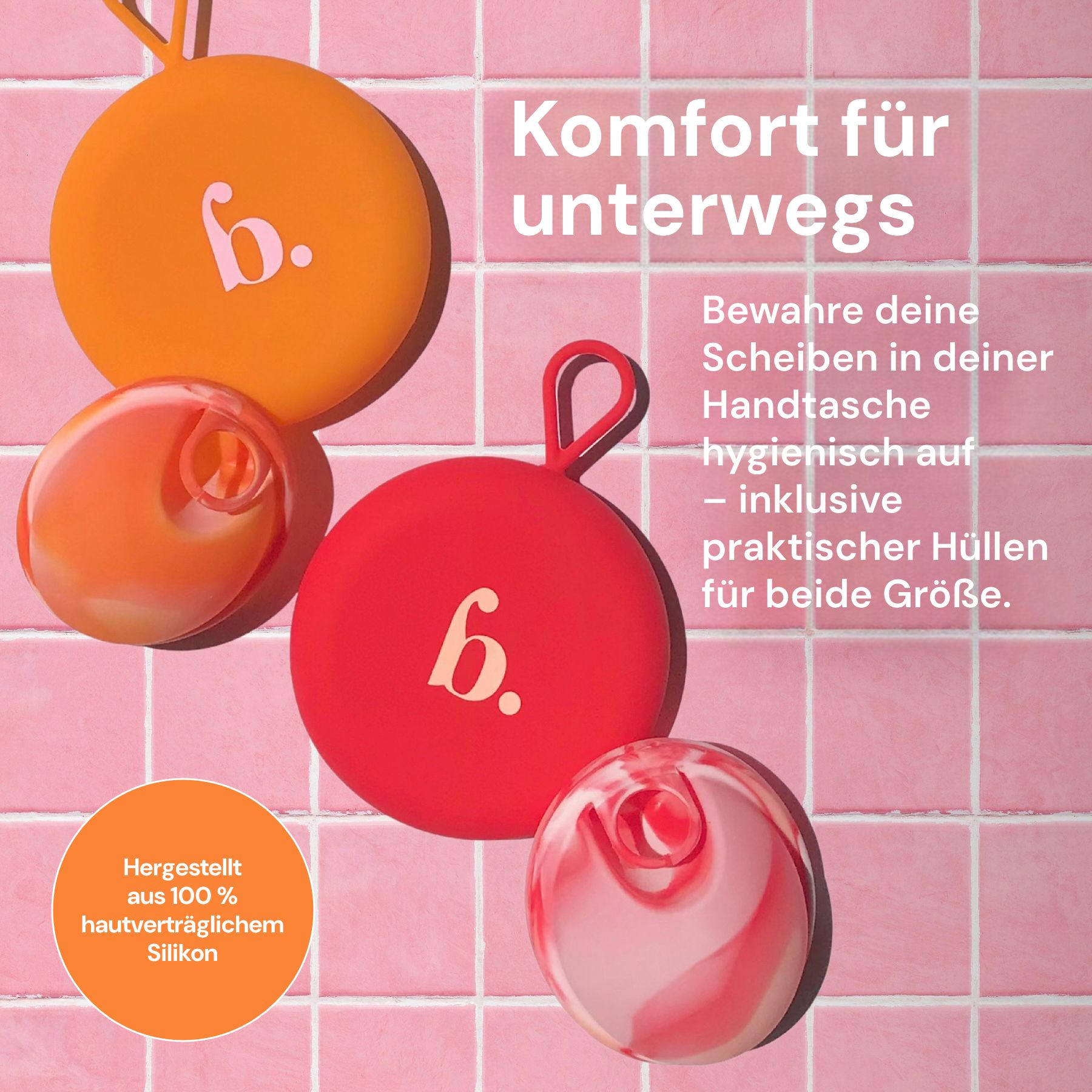 Hände halten weiche, flexible Menstruationsscheiben in S und L.