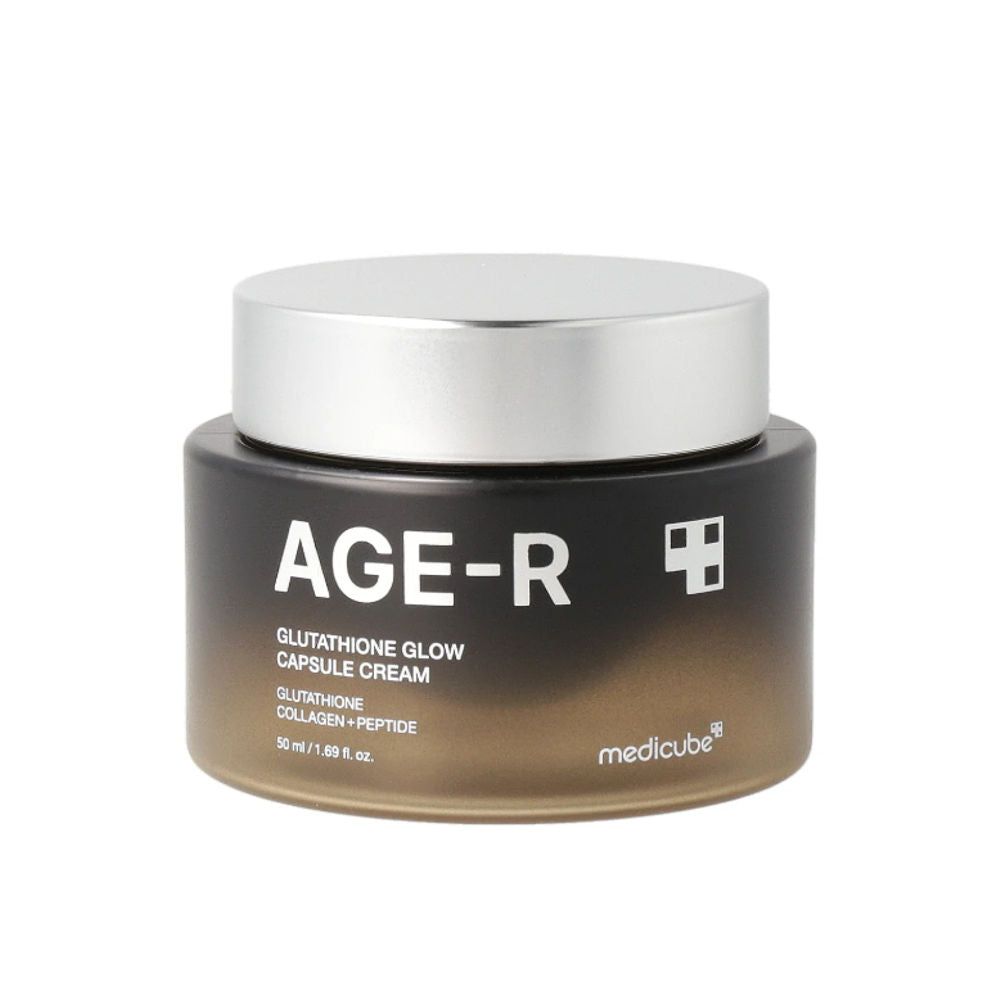 Dunkelbraunes Cremeglas mit silbernem Deckel. Aufschrift AGE-R und Glutathion Glow Capsule Cream. Marke Medicube.