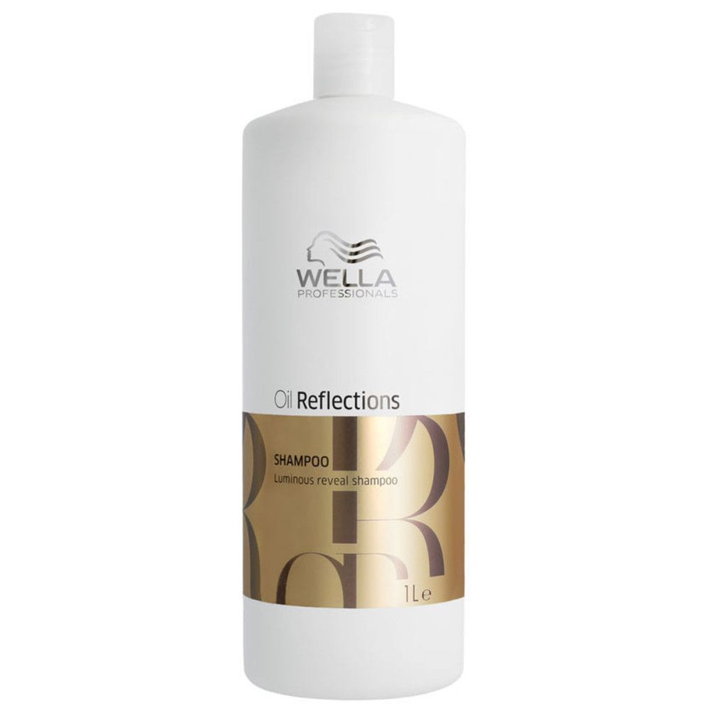 Weiße Shampoo-Flasche mit goldfarbenem Etikett. Aufschrift: Wella, Oil Reflections, Shampoo.