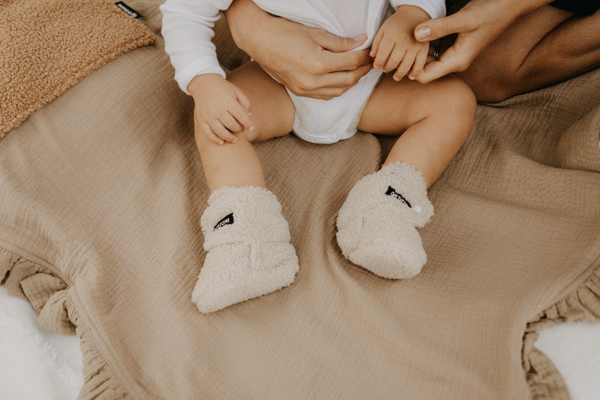 T-TOMI Krabbelschuhe TEDDY Cream (0-3 Monate) WARM