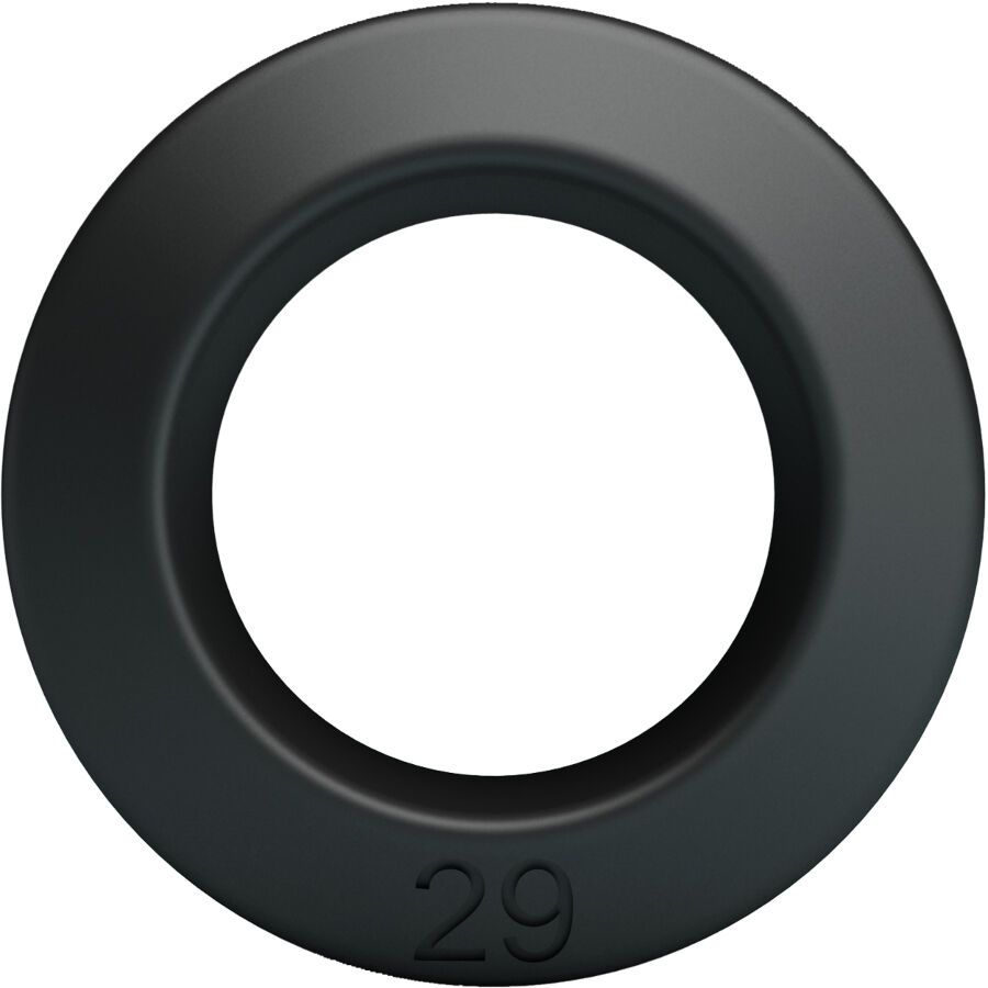 Schwarzer Silikon-Penisring. Runde Form mit zentraler Öffnung. Auf der Oberfläche ist die Zahl 29 eingeprägt.