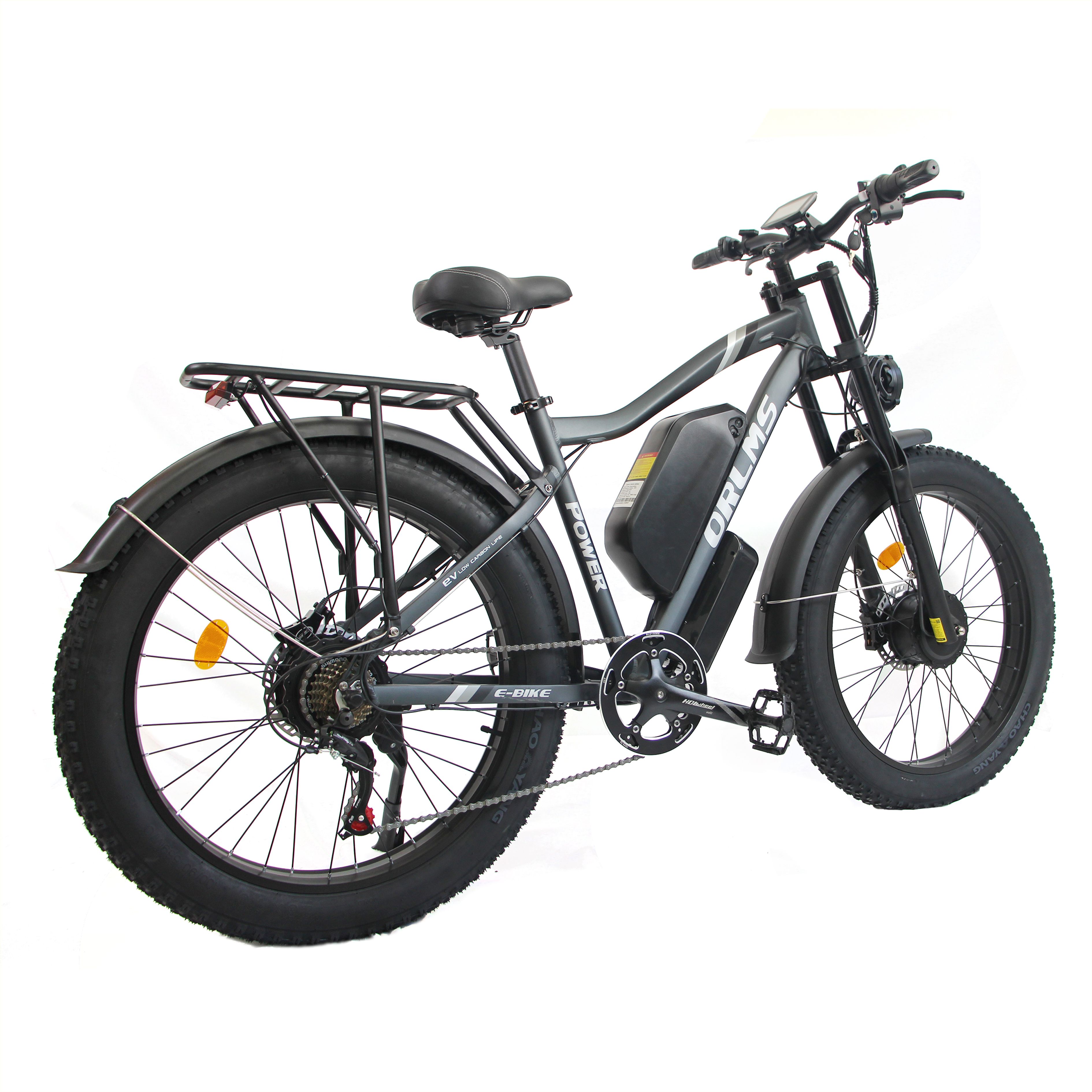 Graues E-Bike ORLMS MX500 mit breiten Reifen, Gepäckträger und Scheinwerfer. Seitenansicht.