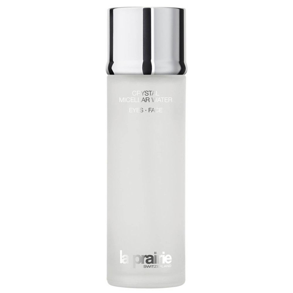 Zylindrische Flasche mit silbernem Deckel. Aufschrift: Crystal Micellar Water, Eyes Face. Marke: la prairie.