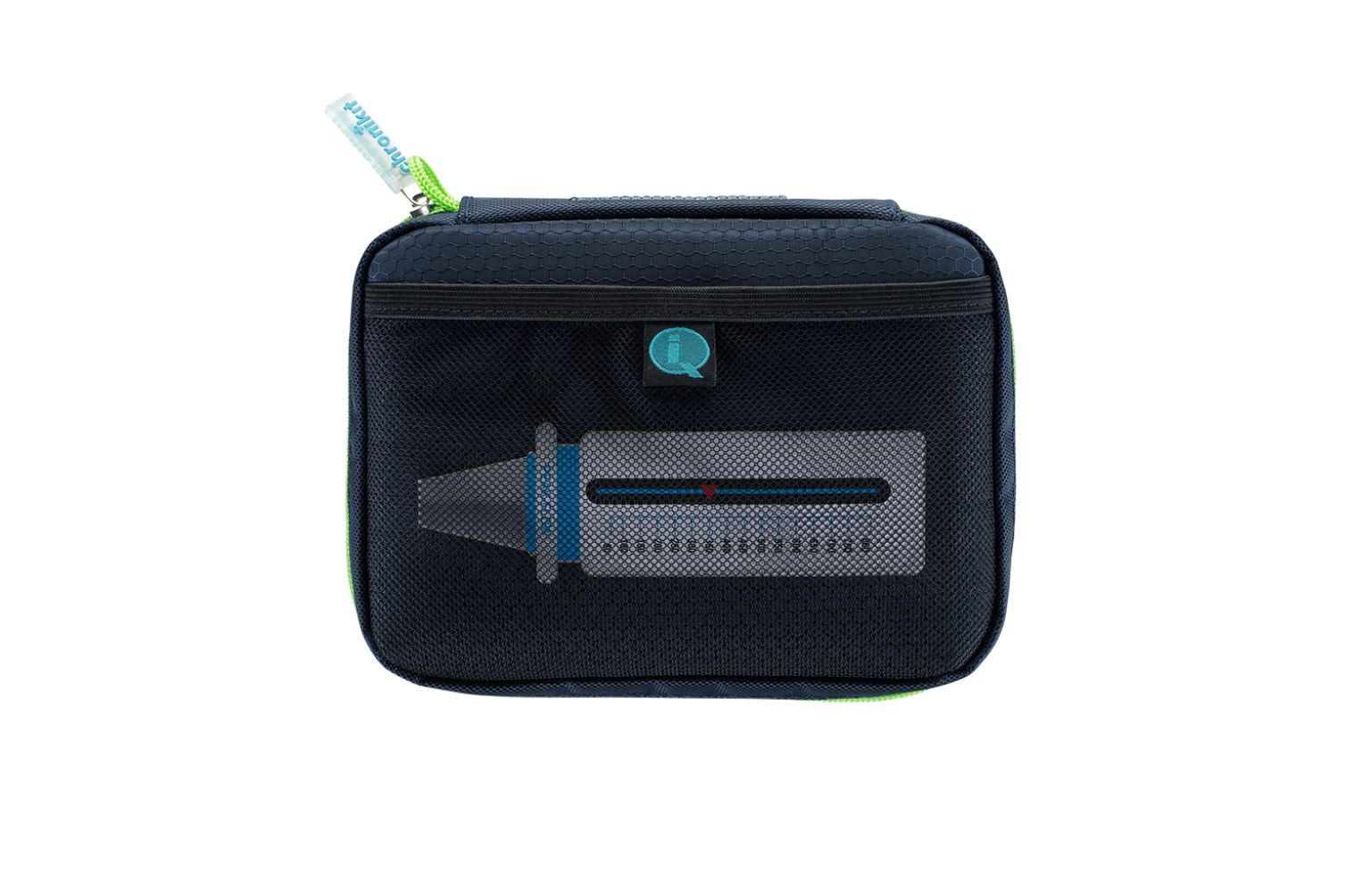 Notfalltasche mit Inhalationshilfe. Dunkelblau mit grünem Rand und Reißverschluss. Schriftzug chronikit.