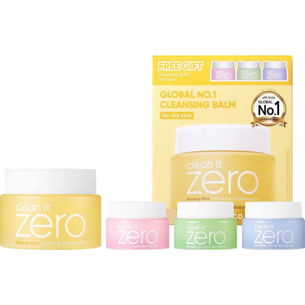 Set mit gelbem Tiegel und drei kleinen Tiegeln. Aufschrift: clean it zero. Global No.1 Cleansing Balm. Auf gelbem Hintergrund.