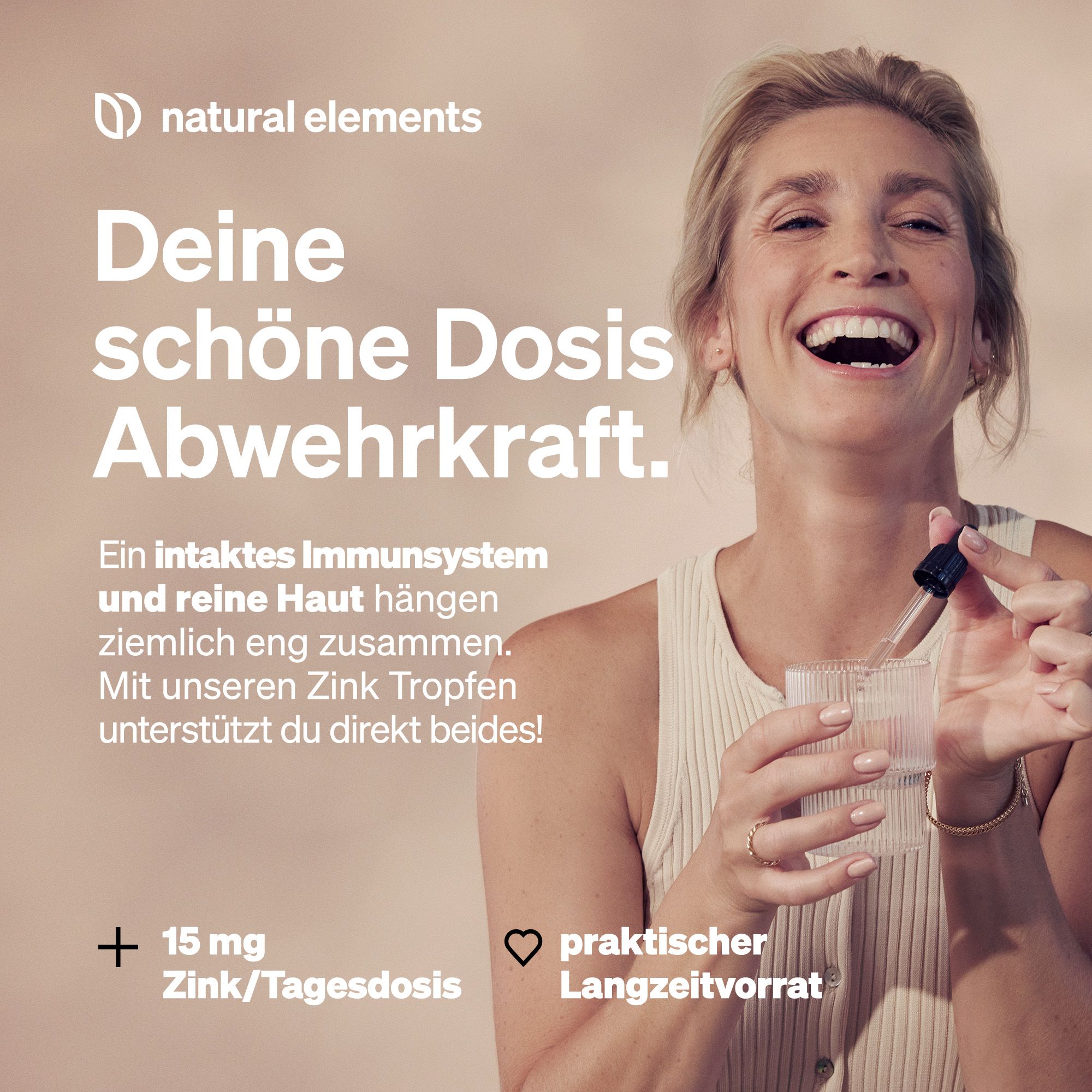 Frau hält Glas mit Flüssigkeit und Pipette. Text: "Deine schöne Dosis Abwehrkraft". Logo "natural elements".